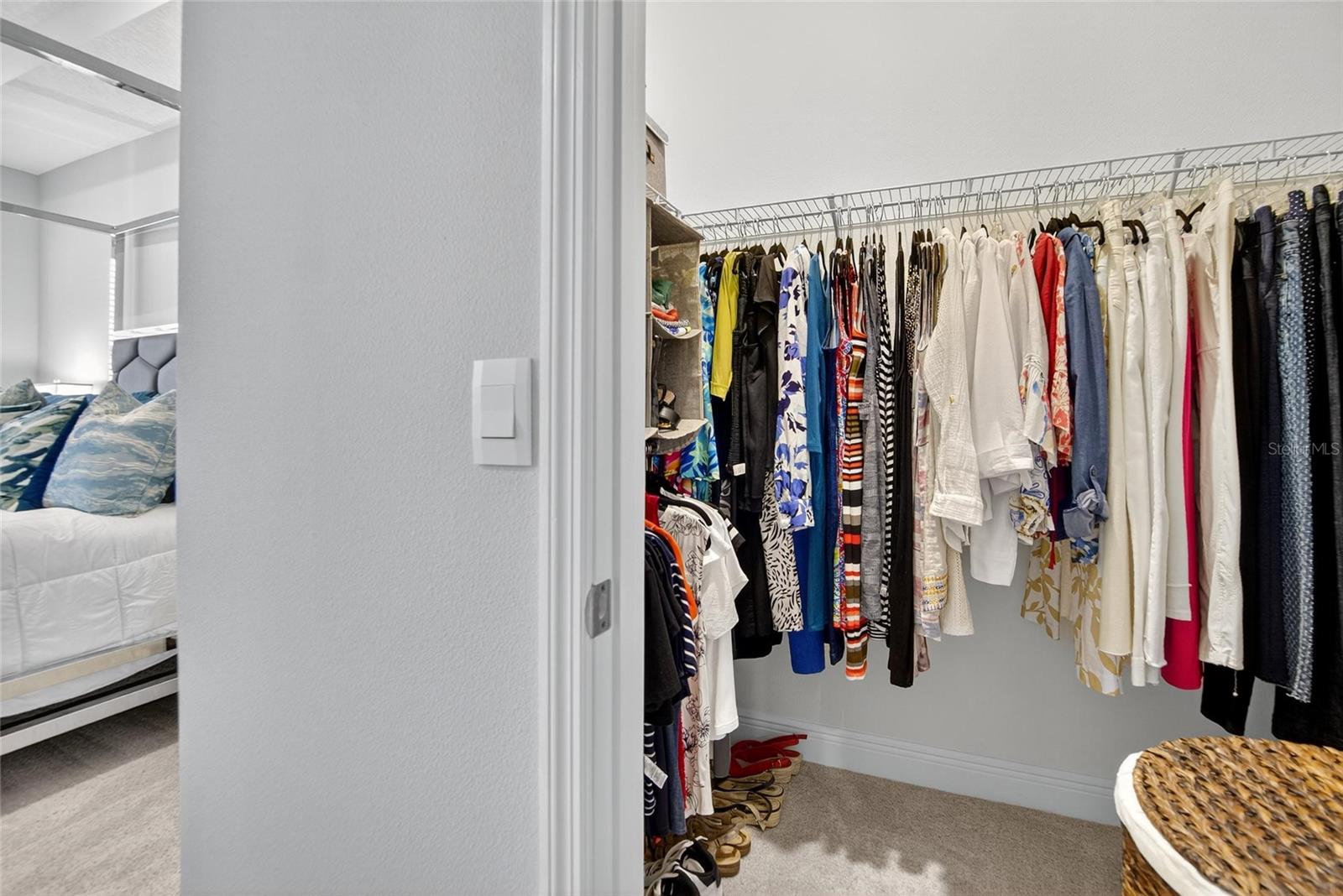 Listing photo id 20 for 5657 Hawks Cay Street