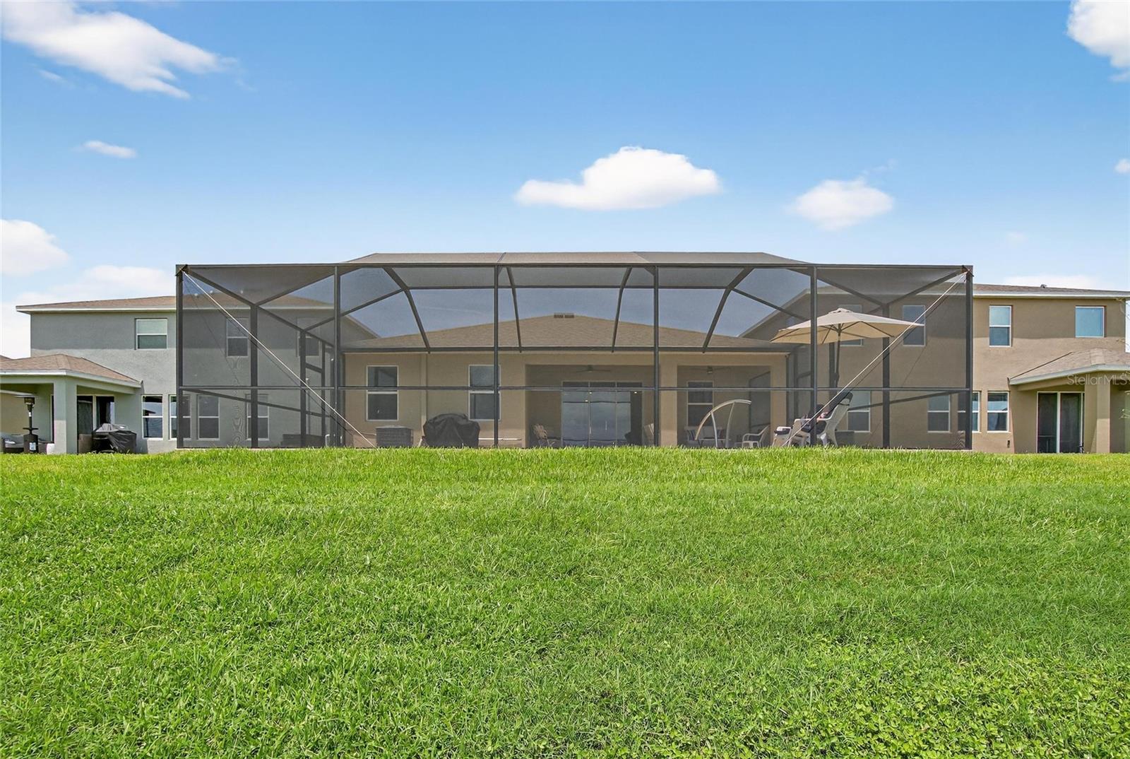 Listing photo id 52 for 5657 Hawks Cay Street