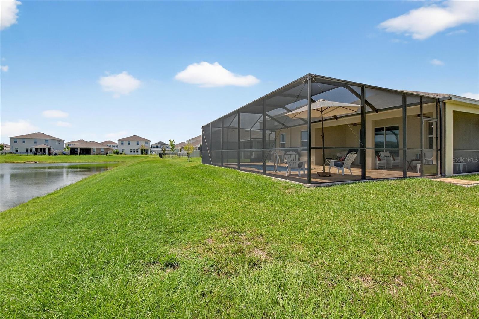 Listing photo id 55 for 5657 Hawks Cay Street