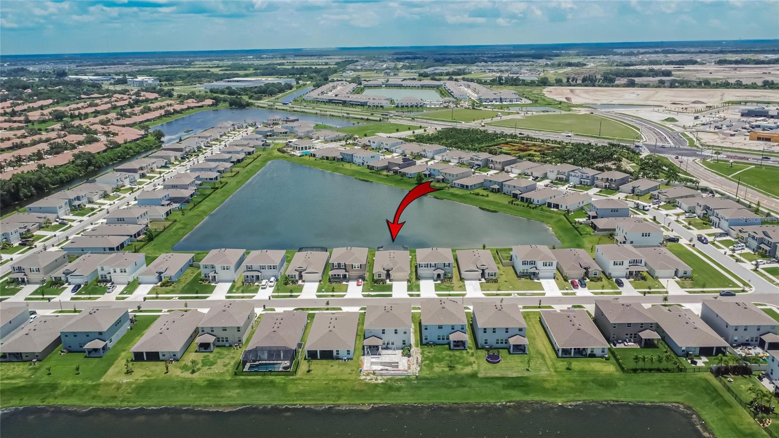 Listing photo id 65 for 5657 Hawks Cay Street