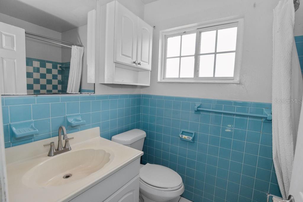 Image 24 of 43 For 6261 20th Street S