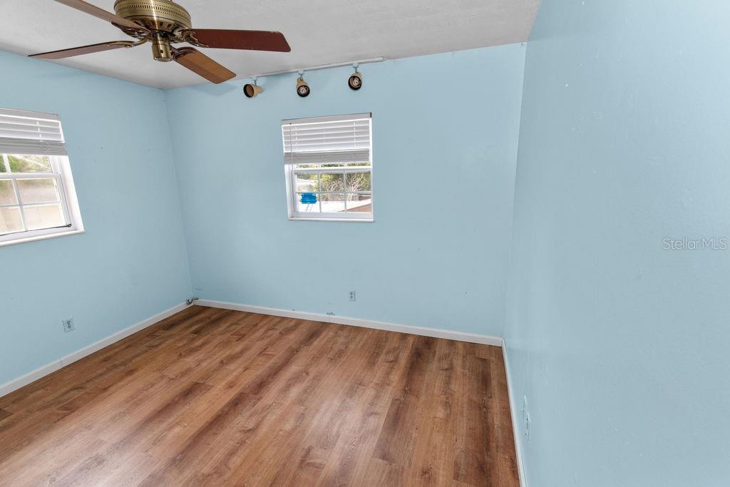Image 30 of 43 For 6261 20th Street S
