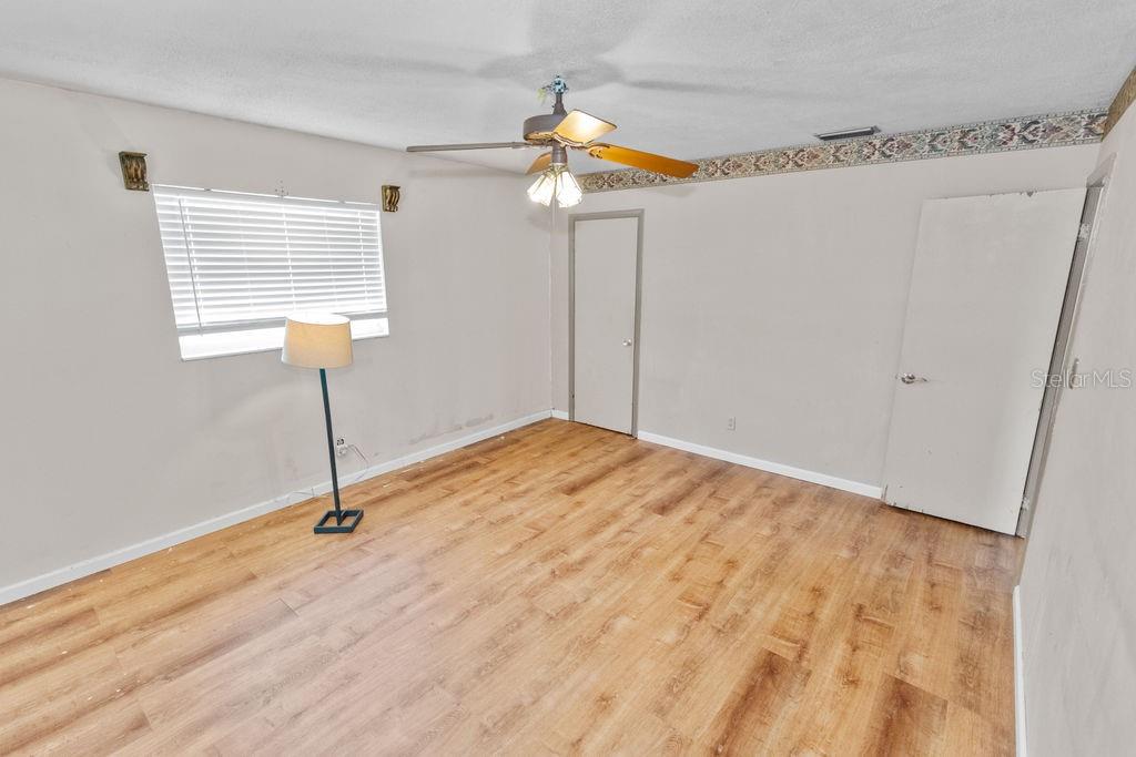 Image 31 of 43 For 6261 20th Street S