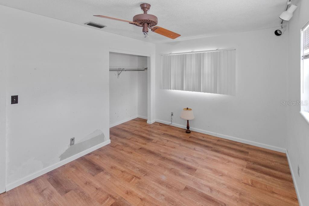 Image 33 of 43 For 6261 20th Street S