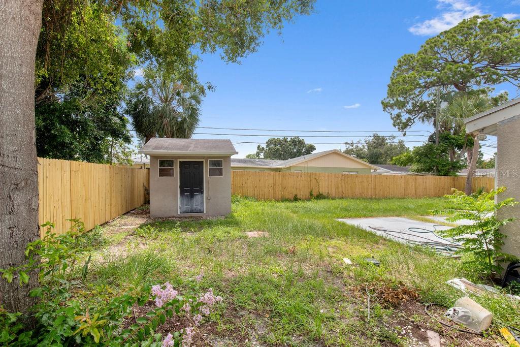 Image 5 of 43 For 6261 20th Street S