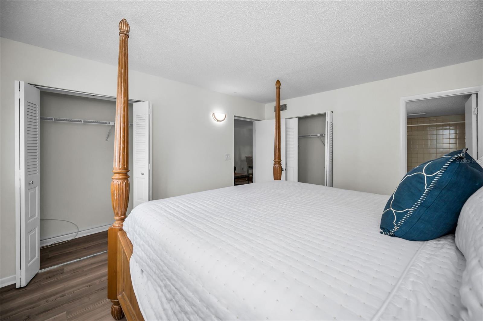 Image 18 of 55 For 970 Virginia Street 109