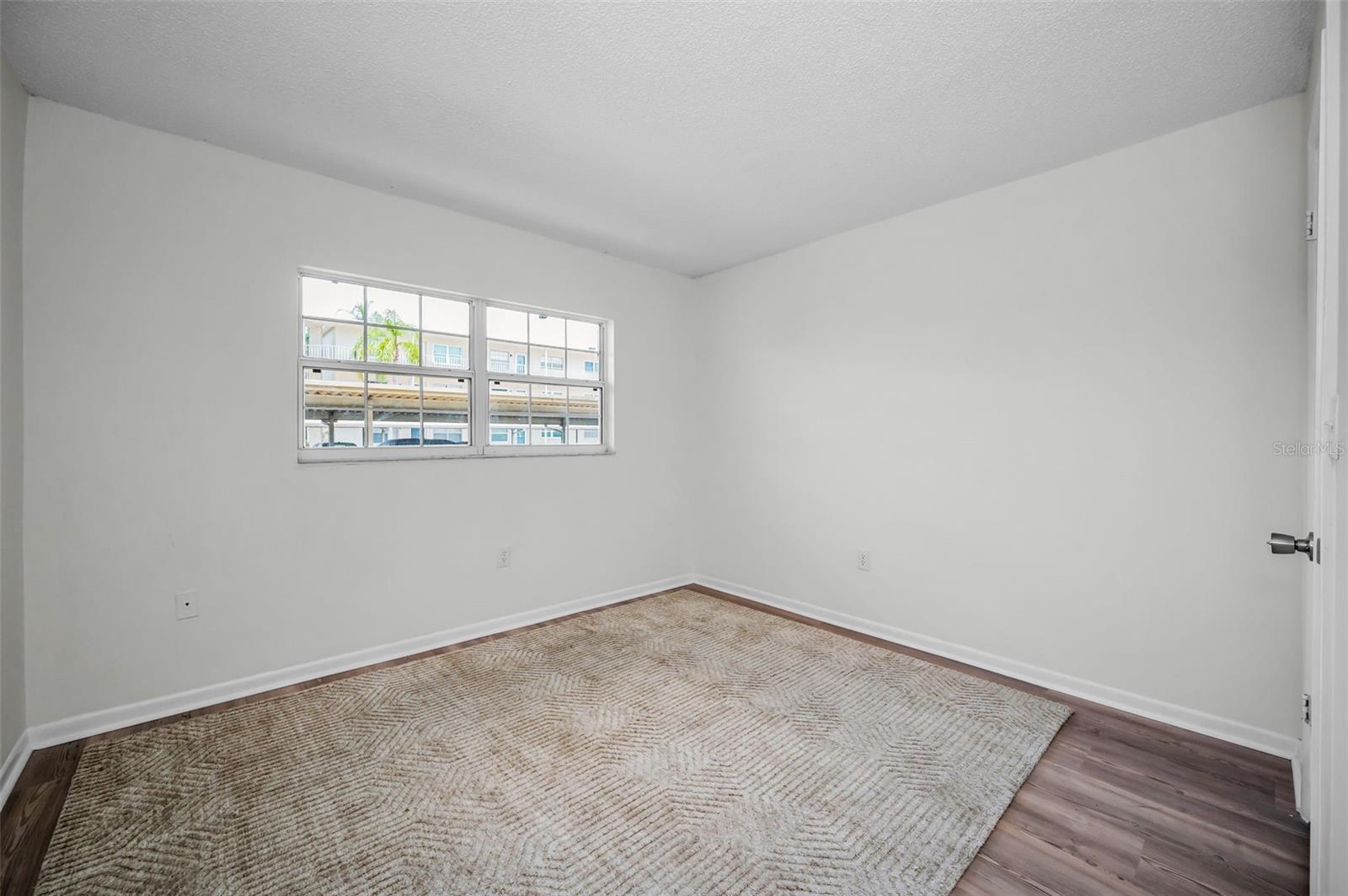Image 22 of 55 For 970 Virginia Street 109