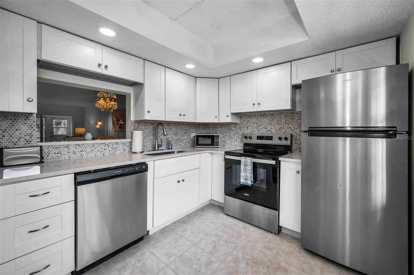 Image 4 of 55 For 970 Virginia Street 109