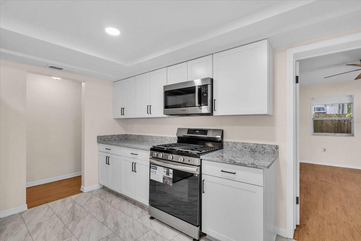 Image 11 of 50 For 5136 68th Street N