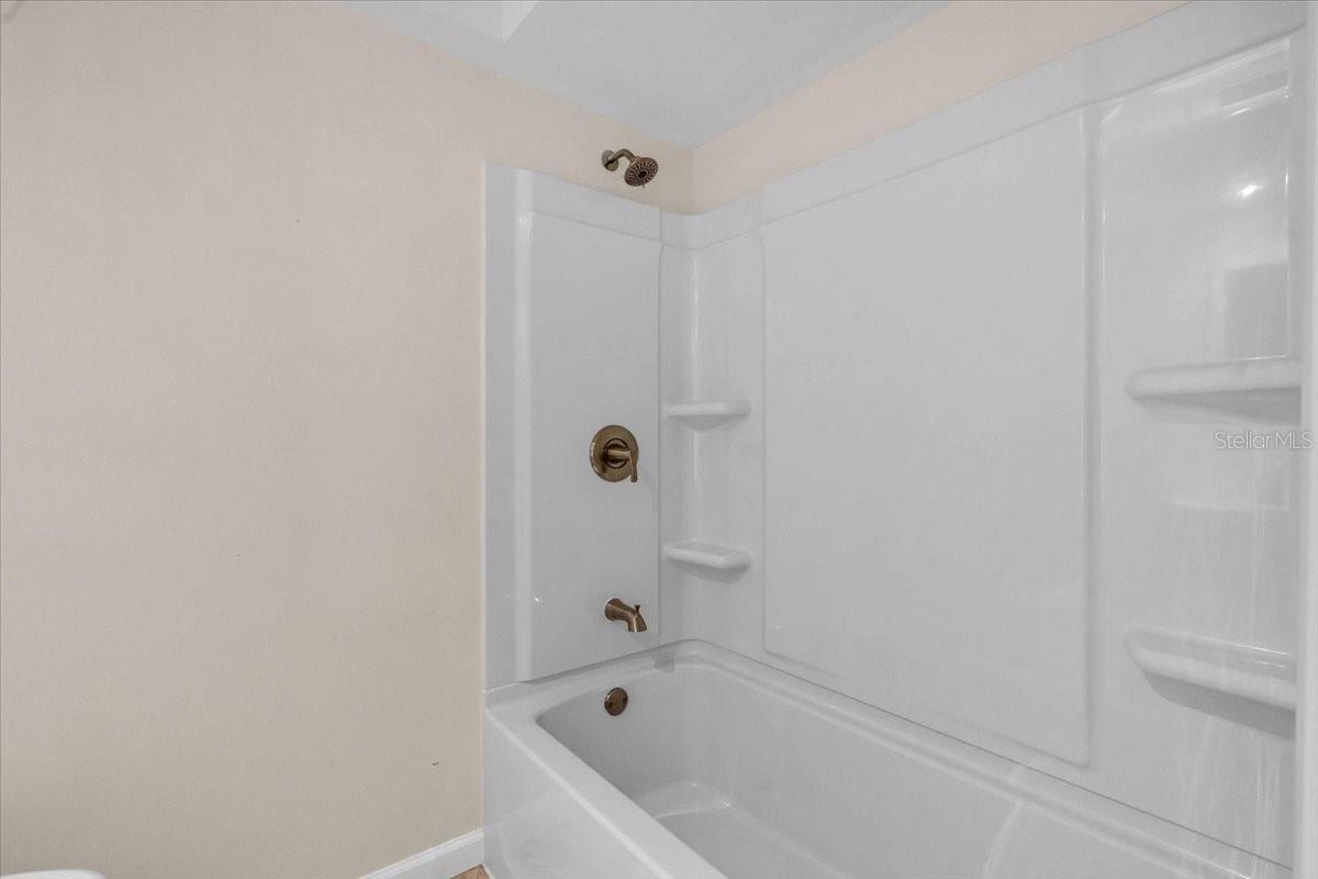 Image 13 of 50 For 5136 68th Street N
