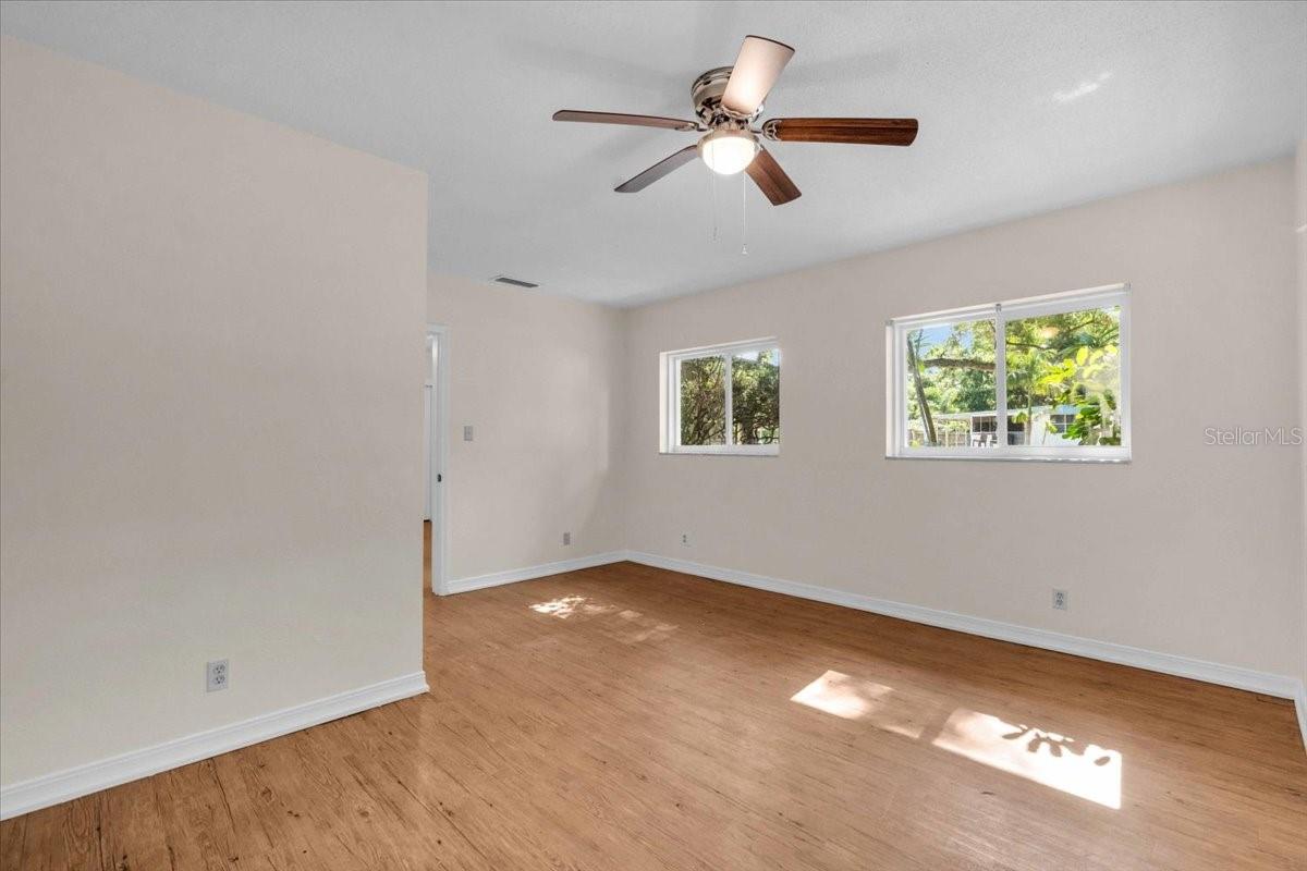 Image 16 of 50 For 5136 68th Street N