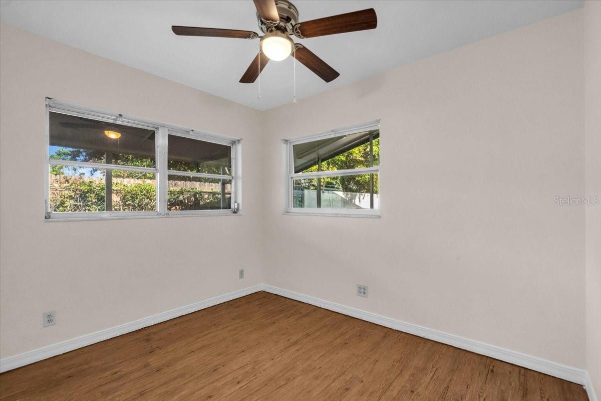 Image 23 of 50 For 5136 68th Street N