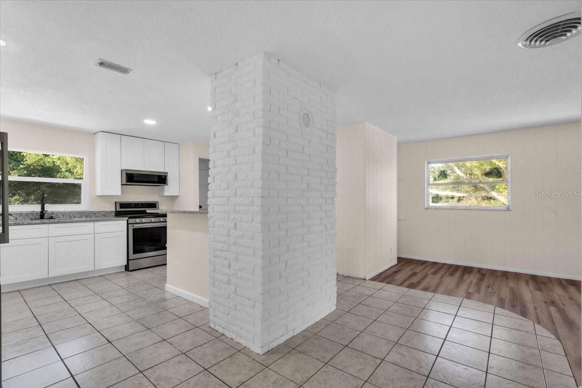 Image 32 of 50 For 5136 68th Street N