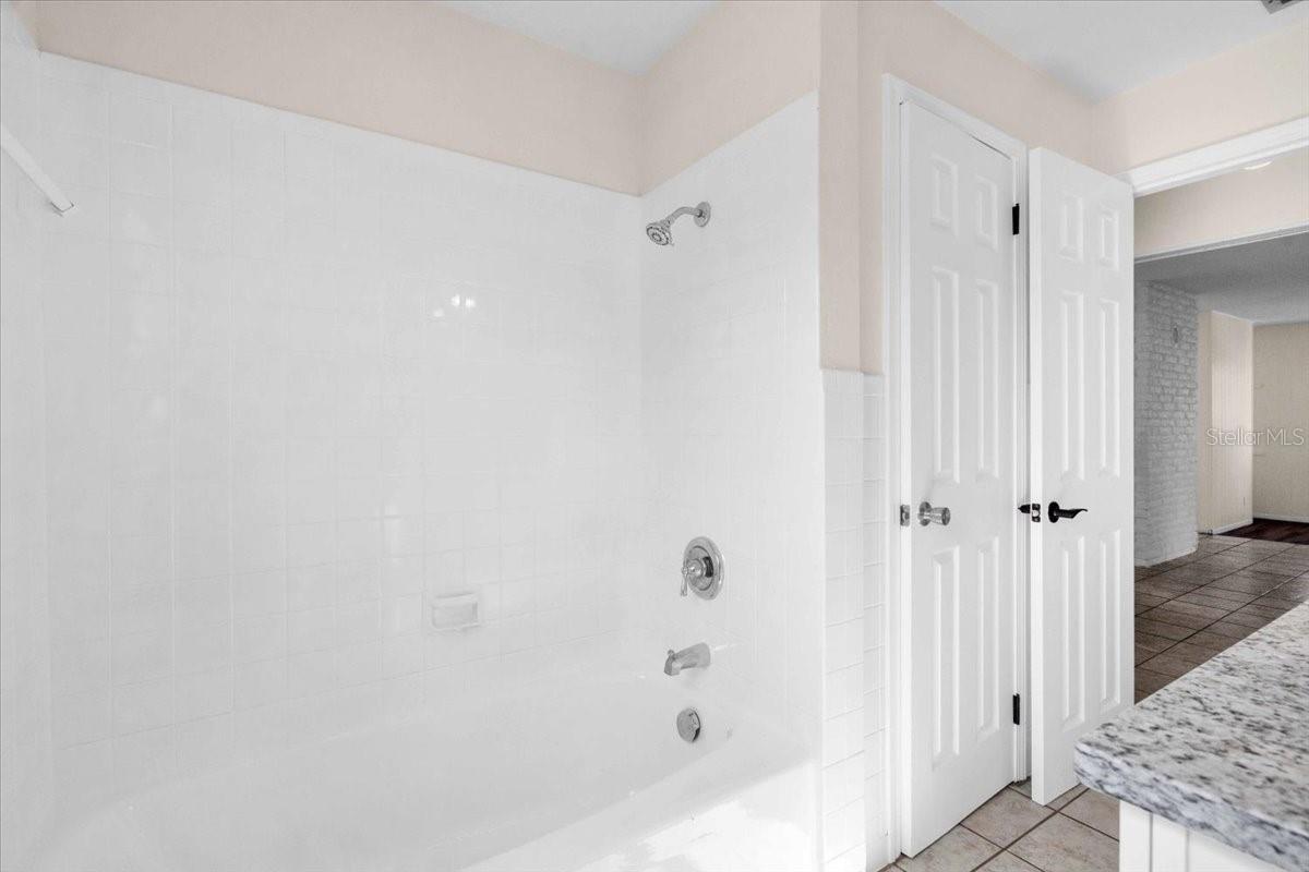 Image 36 of 50 For 5136 68th Street N