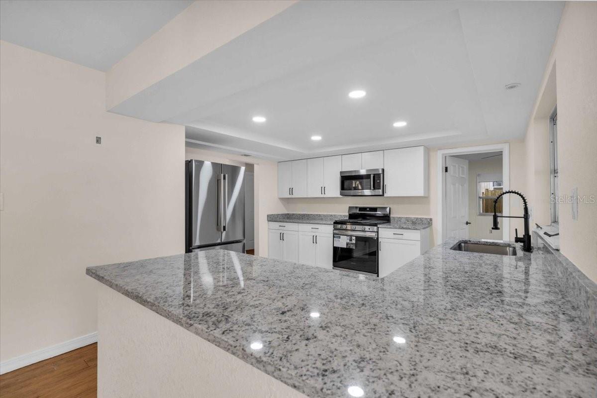 Image 9 of 50 For 5136 68th Street N
