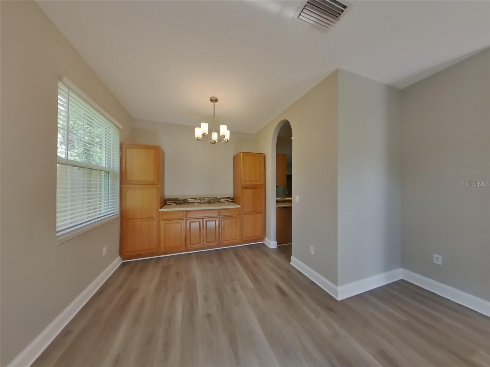 Image 4 of 23 For 715 Grand Canyon Drive