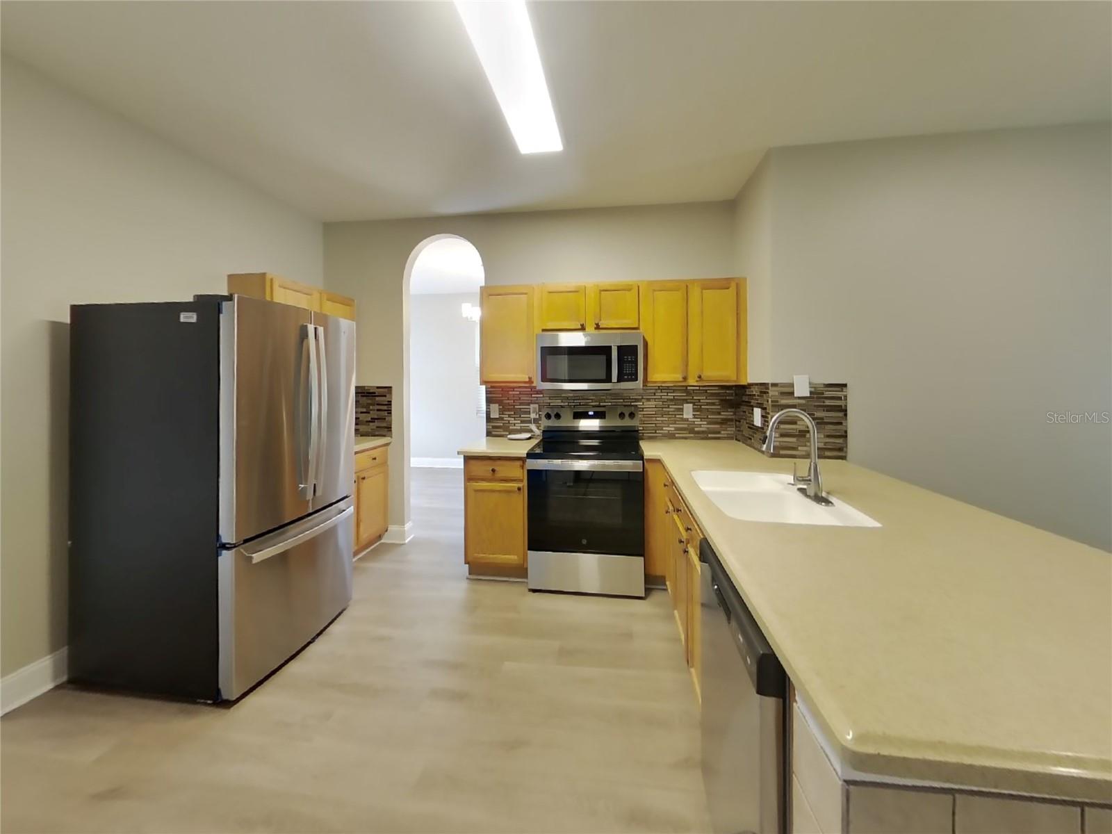 Image 6 of 23 For 715 Grand Canyon Drive