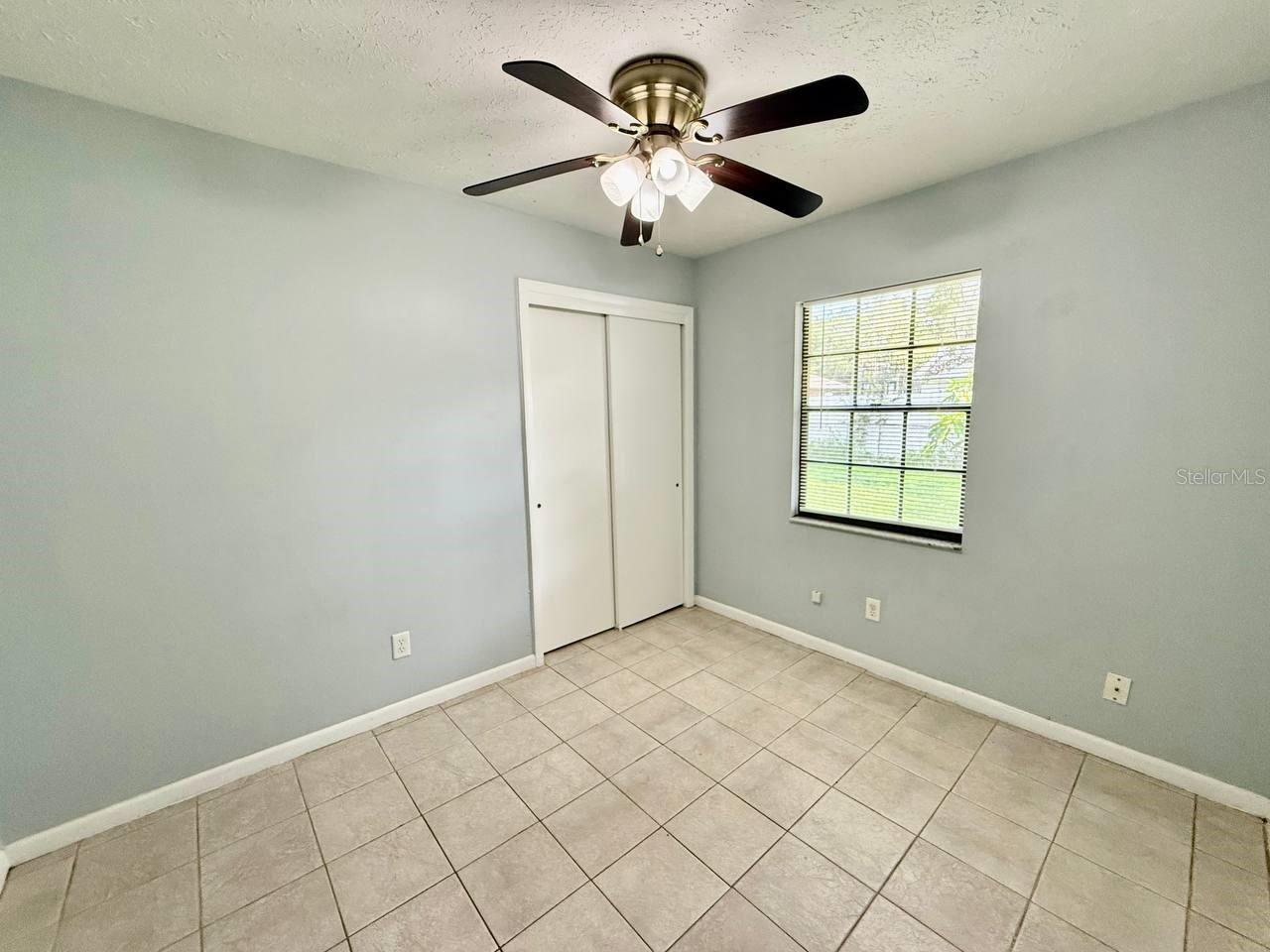 Image 11 of 13 For 10812 Hannaway Drive E