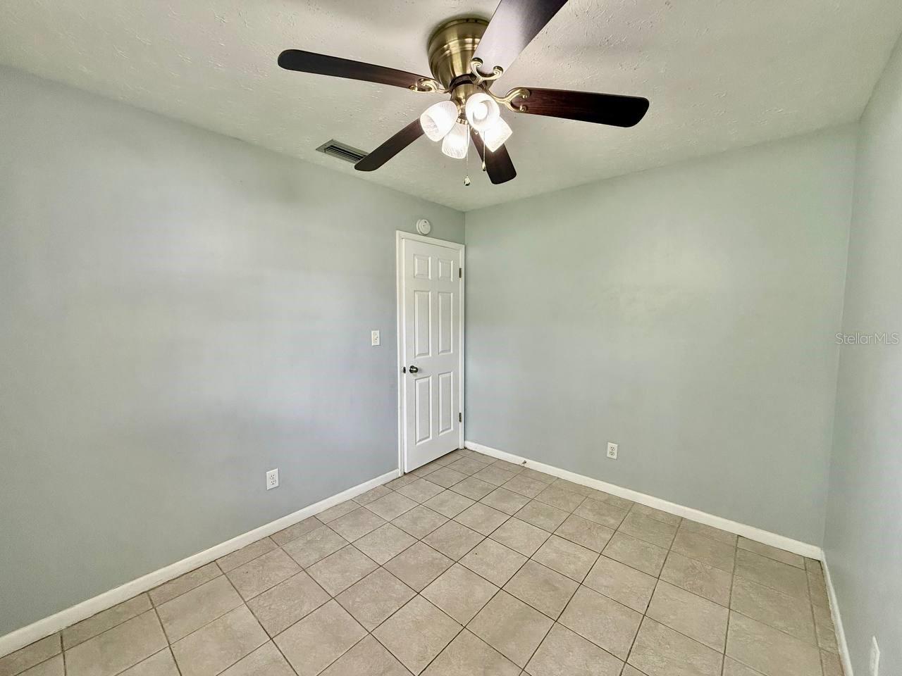 Image 12 of 13 For 10812 Hannaway Drive E