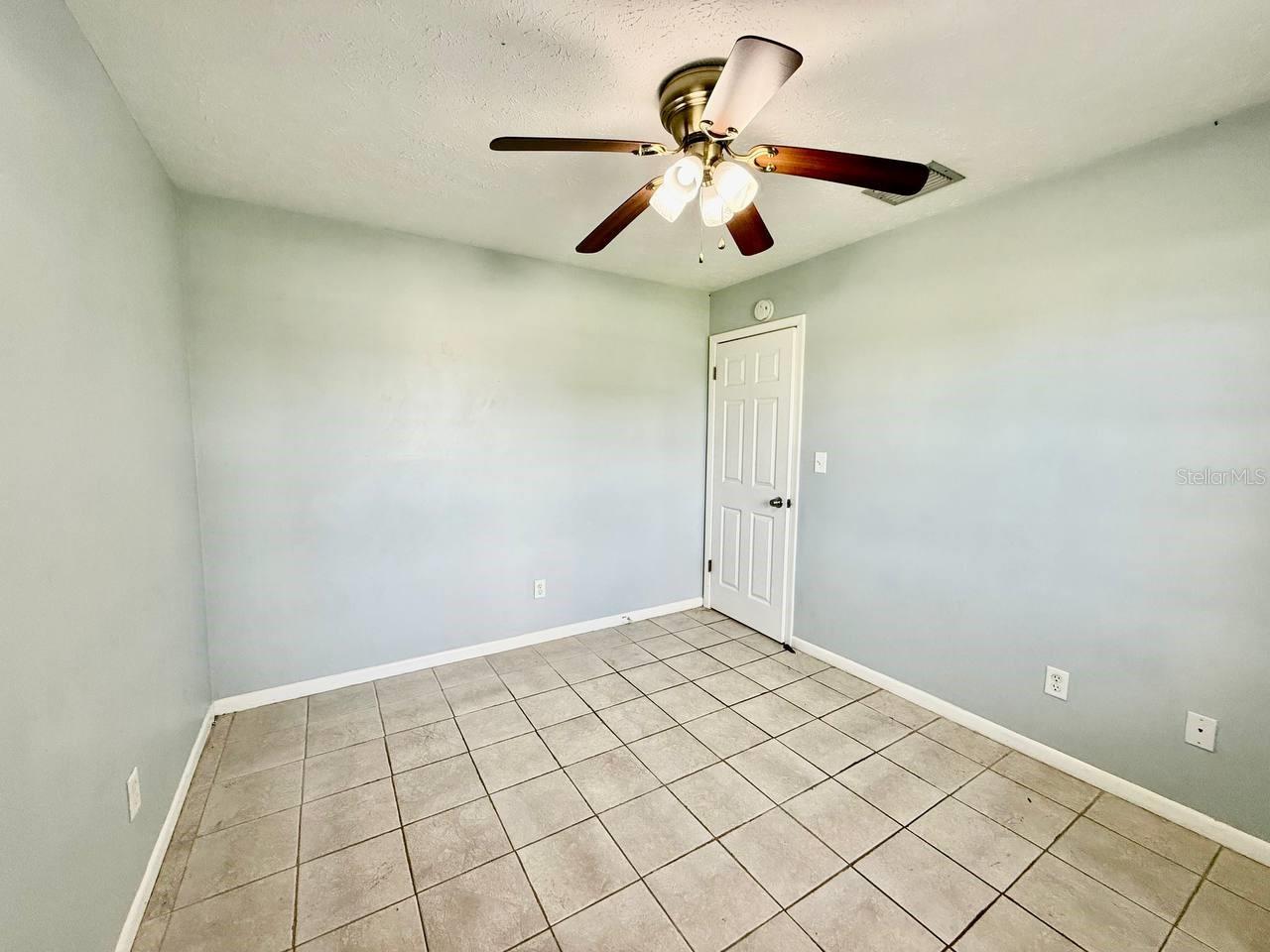 Image 9 of 13 For 10812 Hannaway Drive E