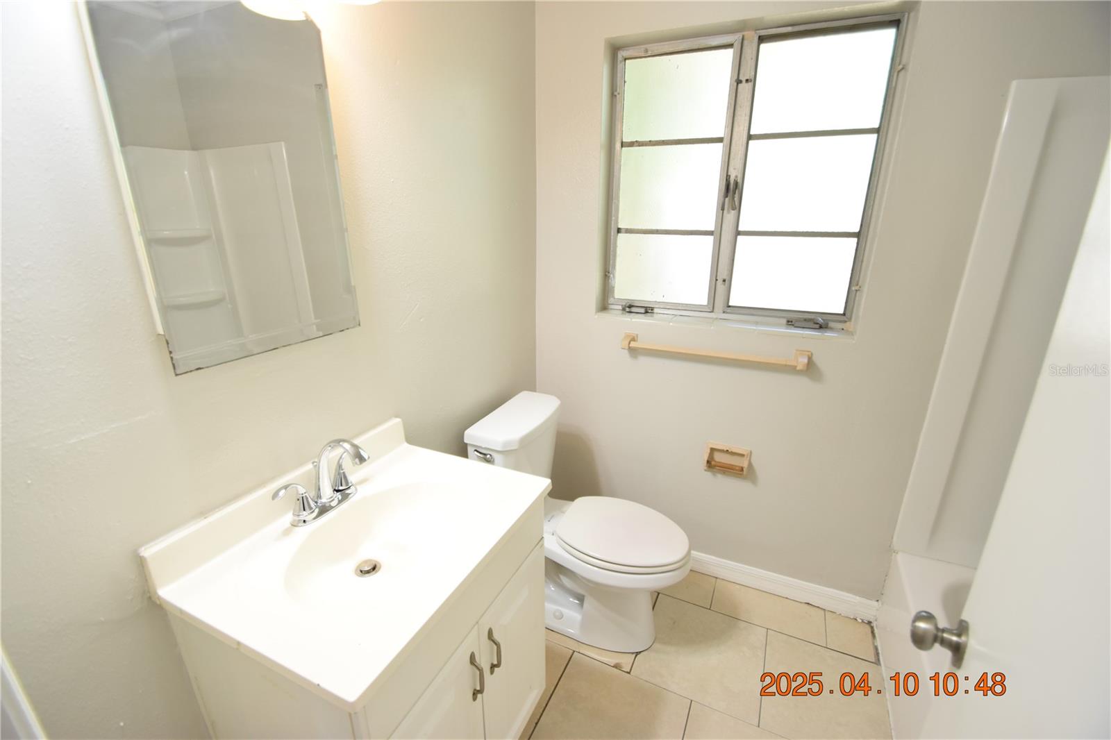 Image 31 of 34 For 400 Comet Avenue Right