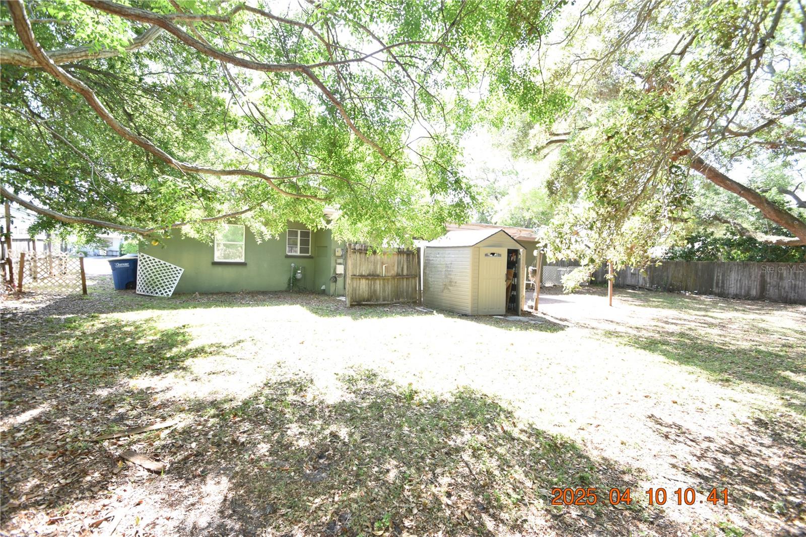 Image 6 of 34 For 400 Comet Avenue Right