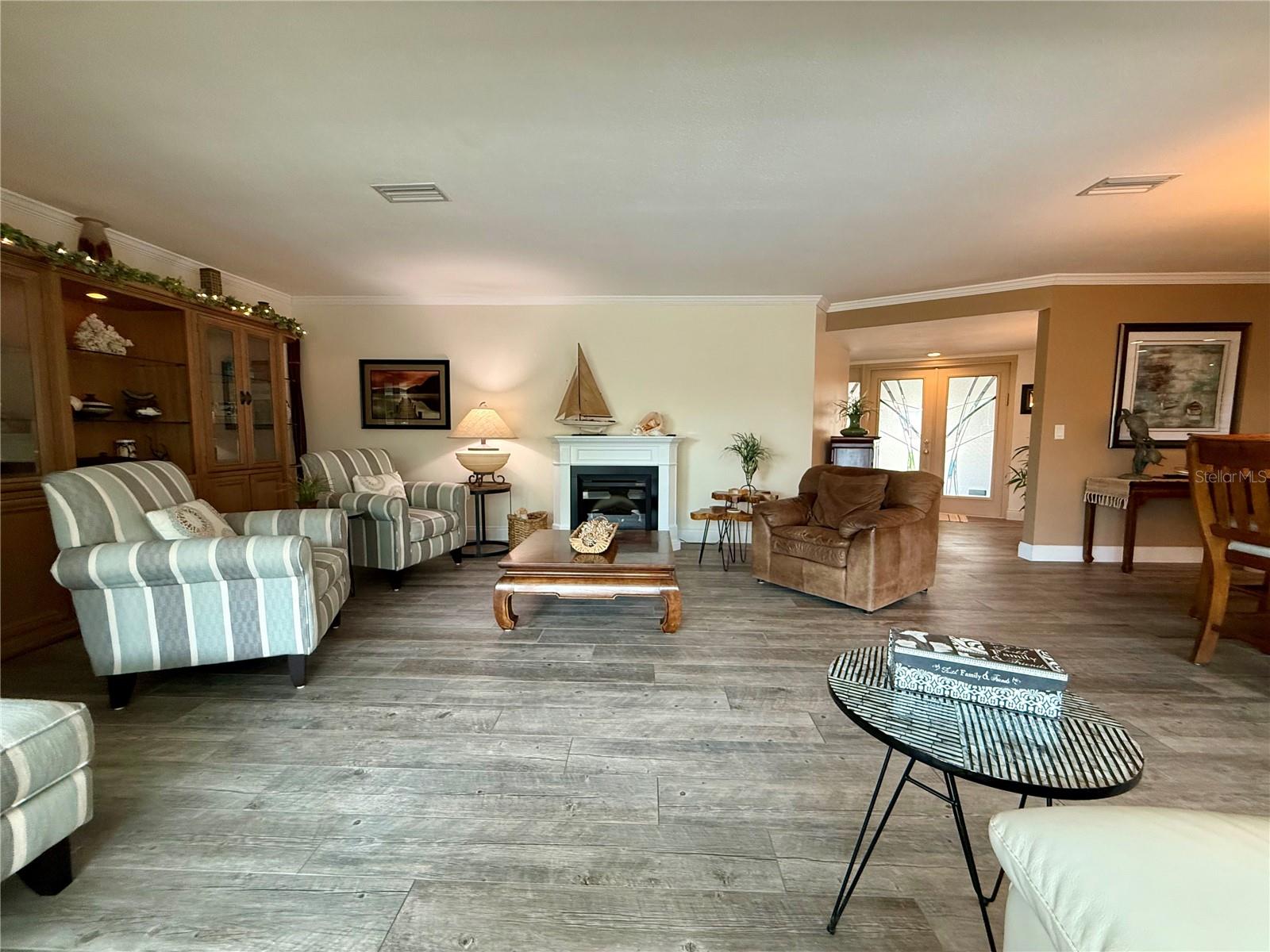 Image 17 of 99 For 1135 Fountainhead Drive