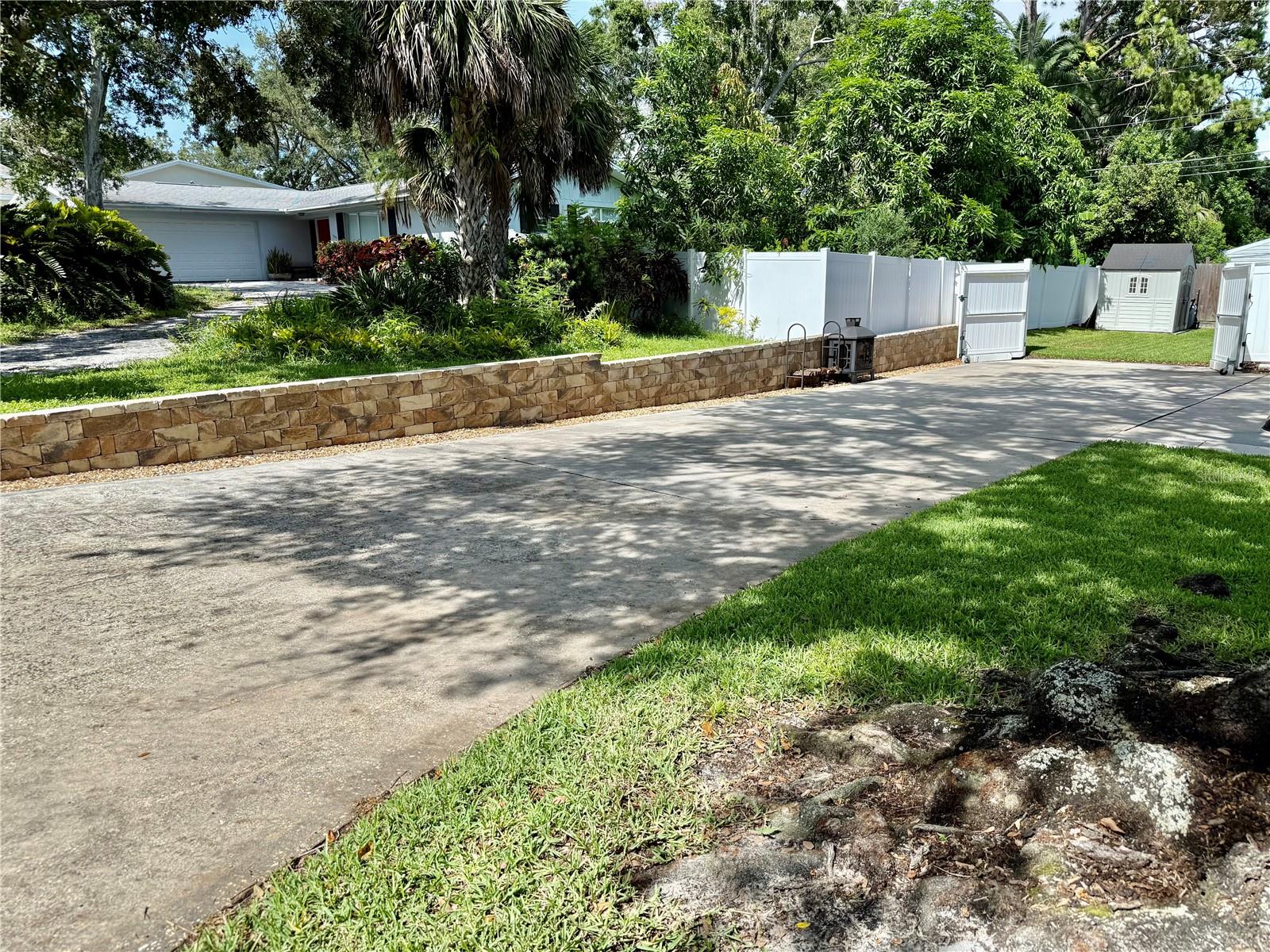 Image 3 of 99 For 1135 Fountainhead Drive