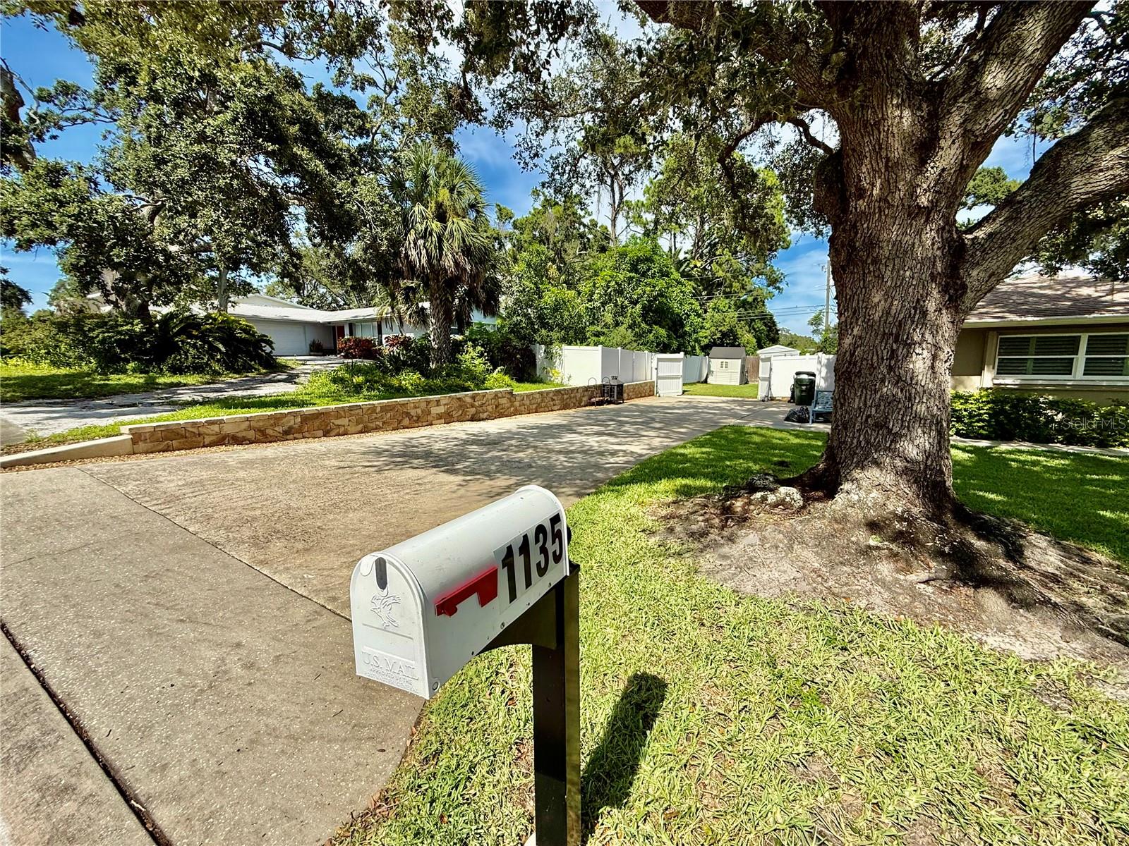 Image 5 of 99 For 1135 Fountainhead Drive