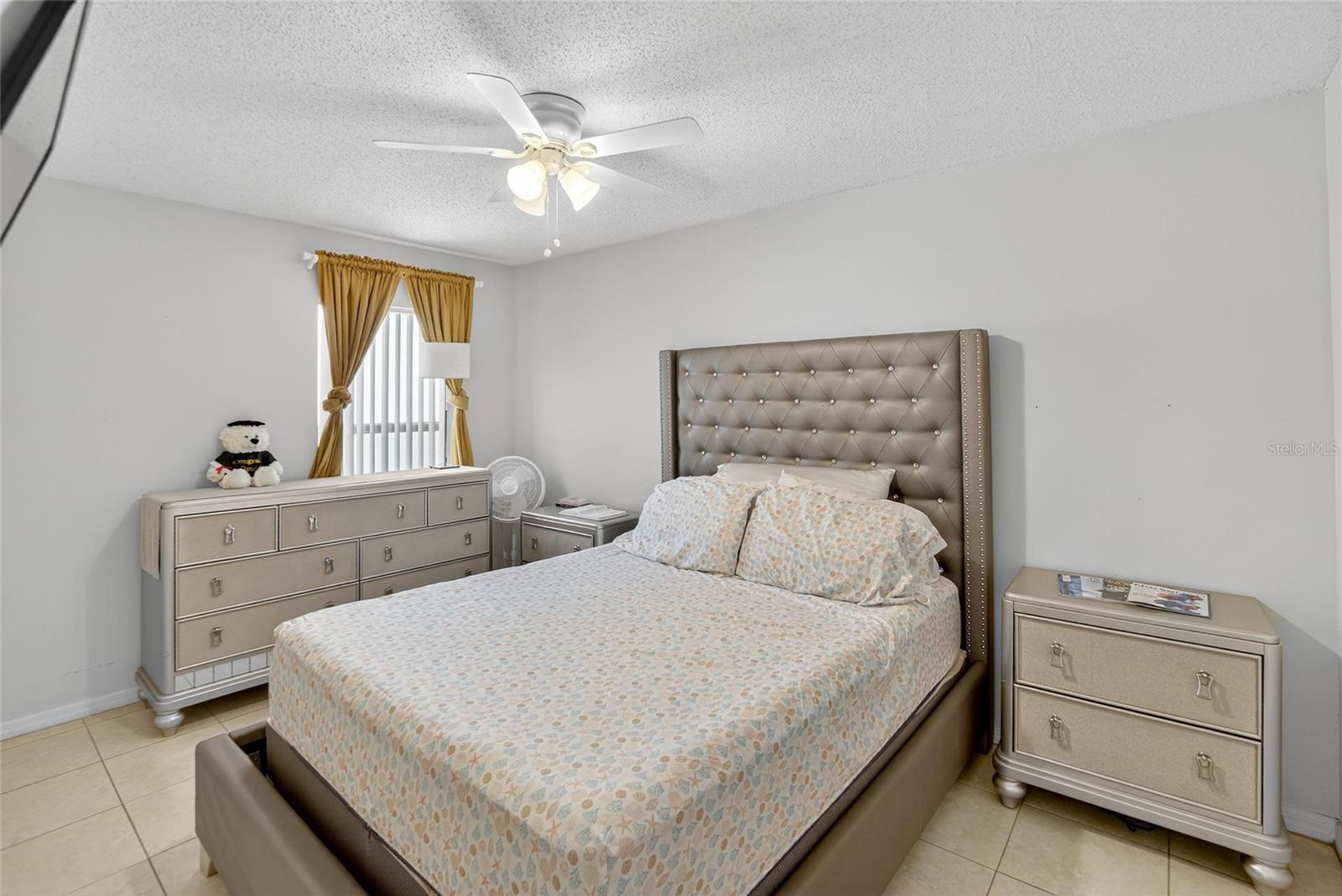 Image 19 of 69 For 13040 Waterbourne Drive