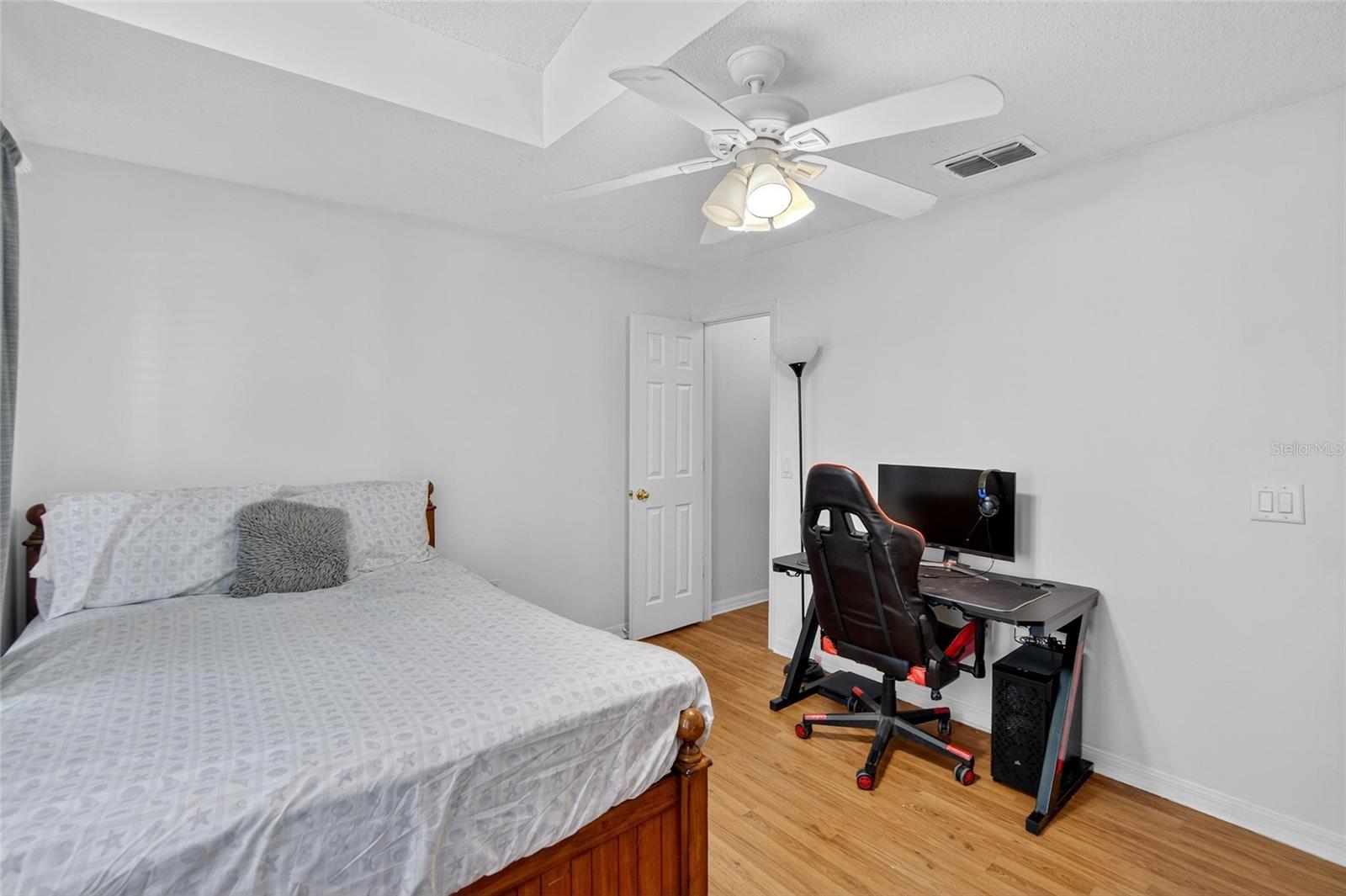 Image 23 of 69 For 13040 Waterbourne Drive