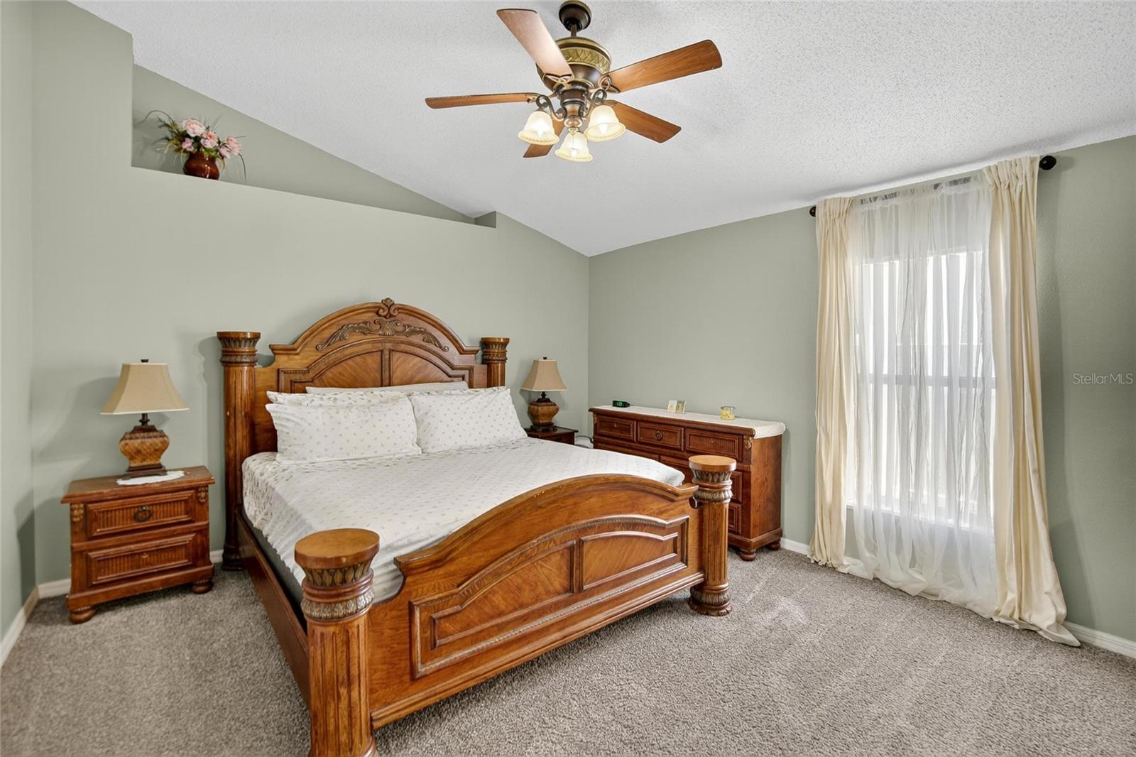 Image 32 of 69 For 13040 Waterbourne Drive