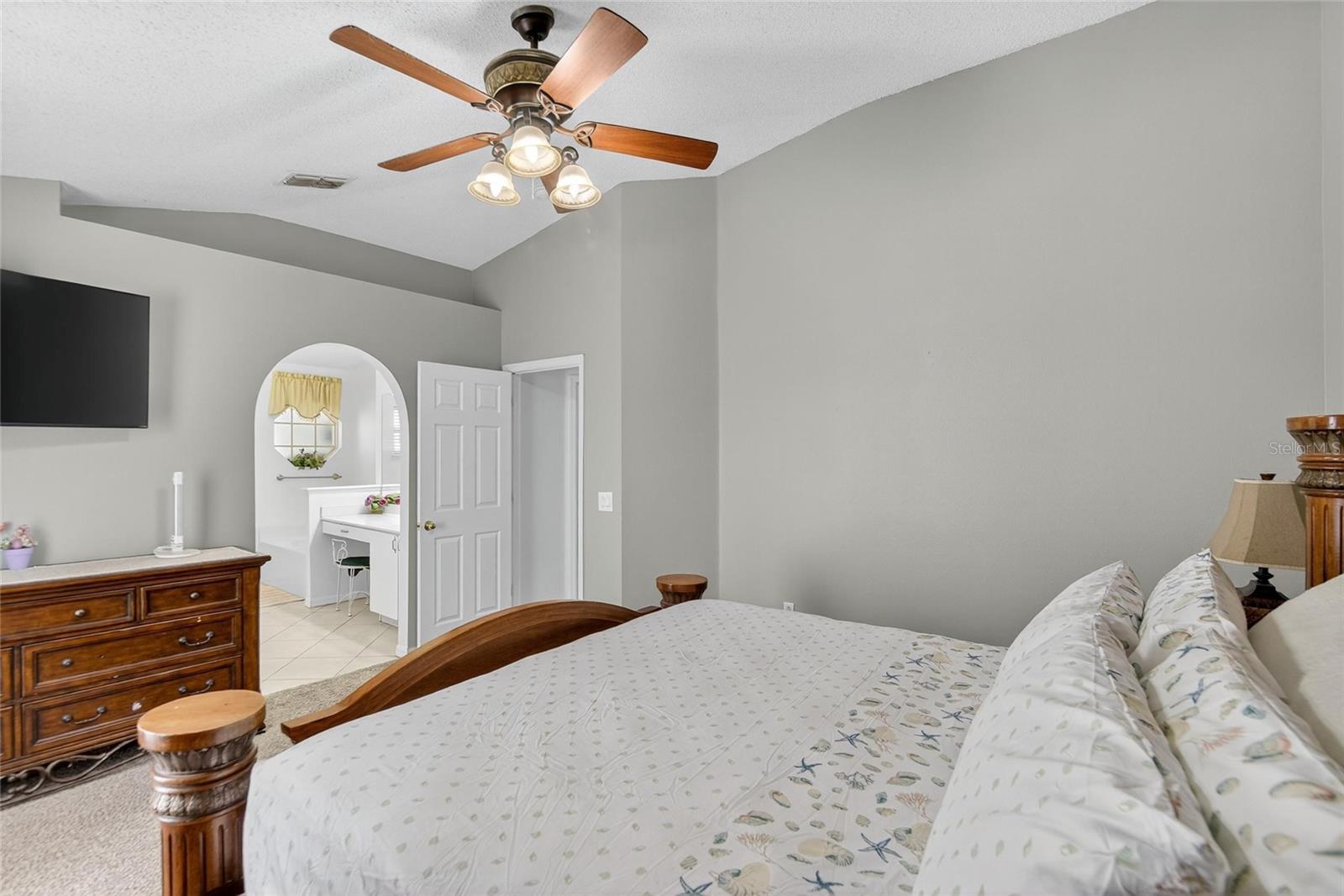 Image 34 of 69 For 13040 Waterbourne Drive