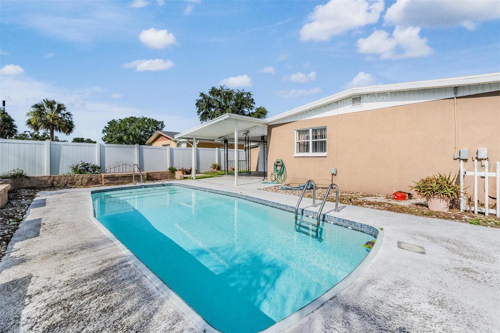 Image 2 of 38 For 4807 Sierra Madre Drive
