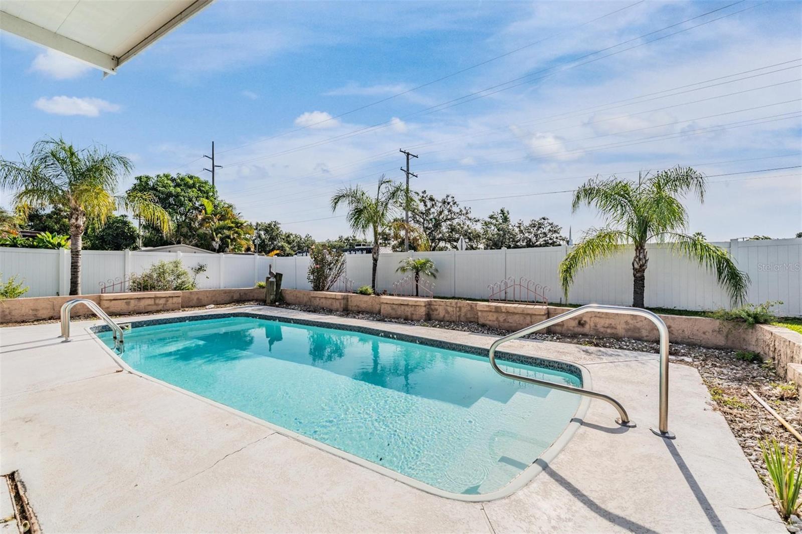 Image 31 of 38 For 4807 Sierra Madre Drive