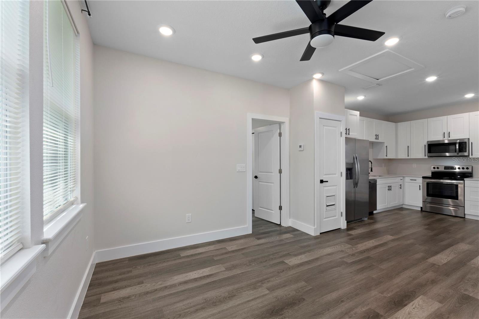 Image 10 of 32 For 3501 3rd Avenue N