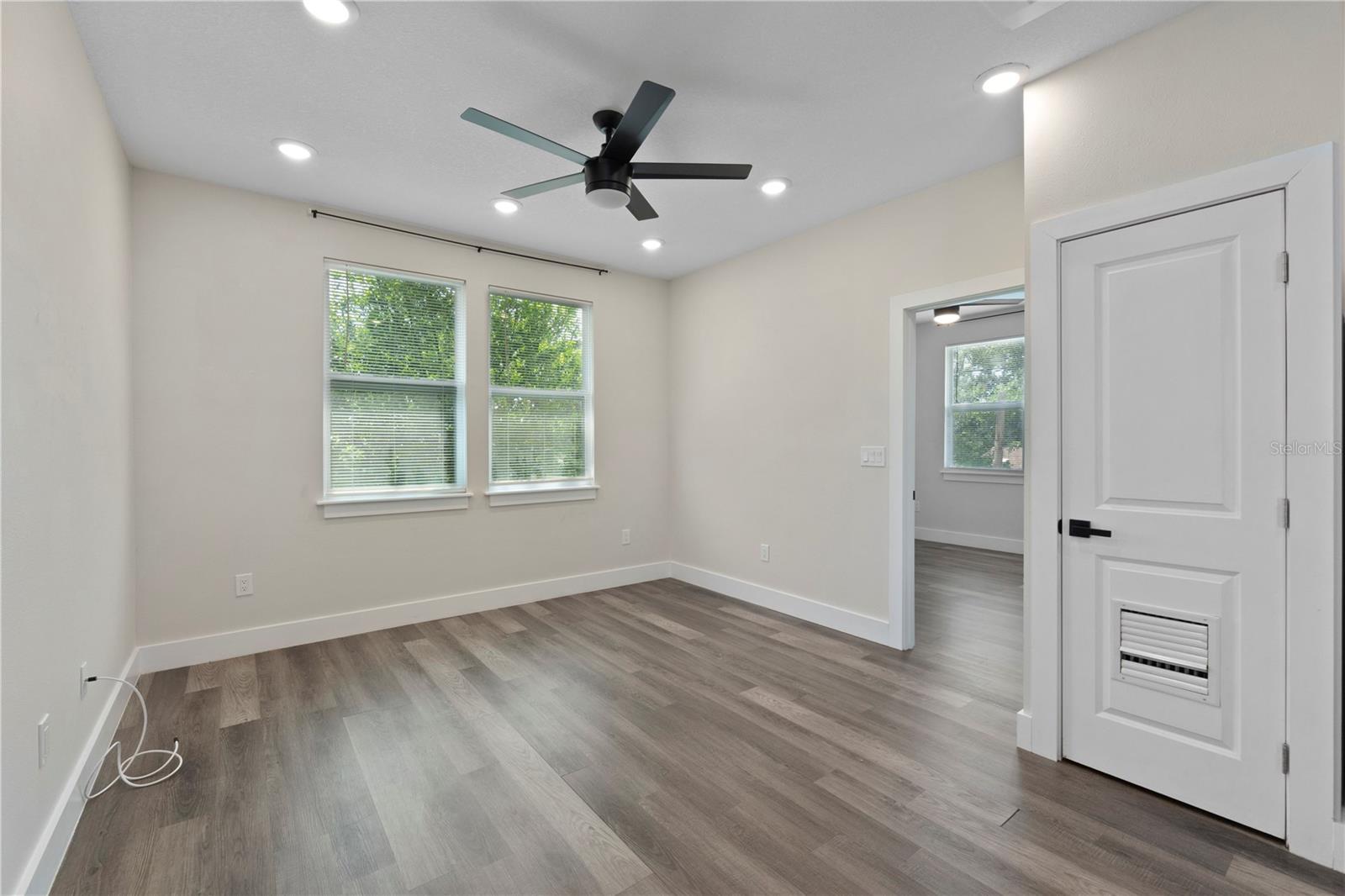 Image 13 of 32 For 3501 3rd Avenue N