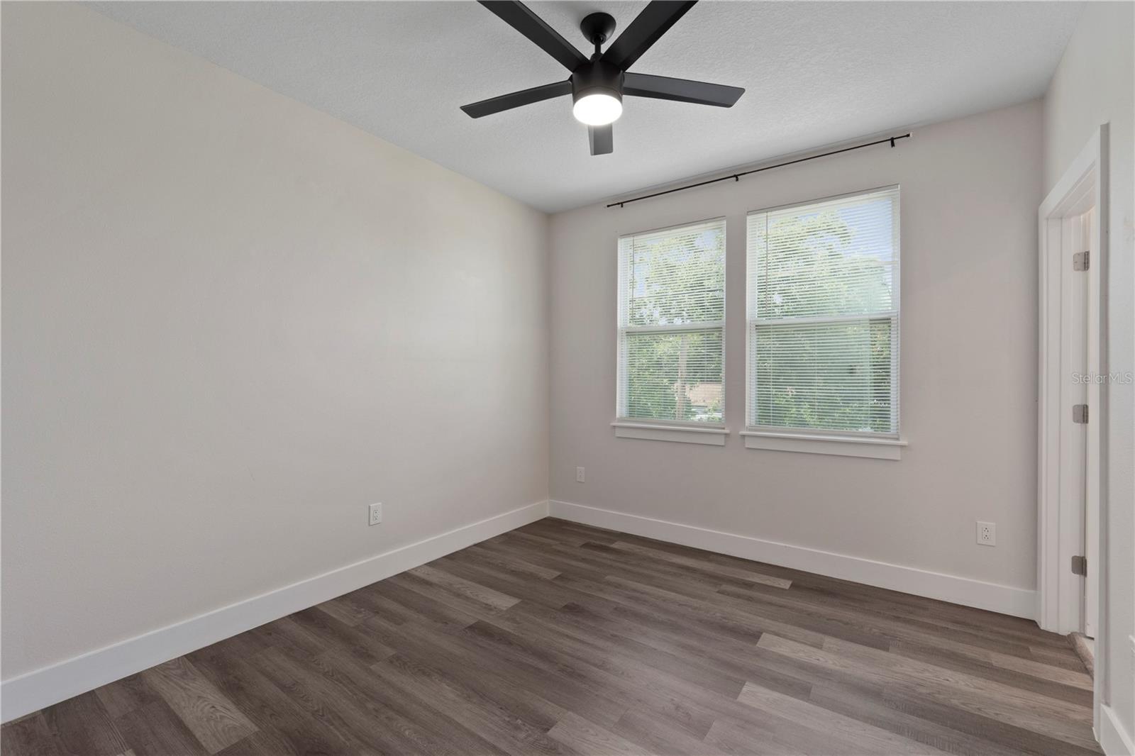 Image 19 of 32 For 3501 3rd Avenue N