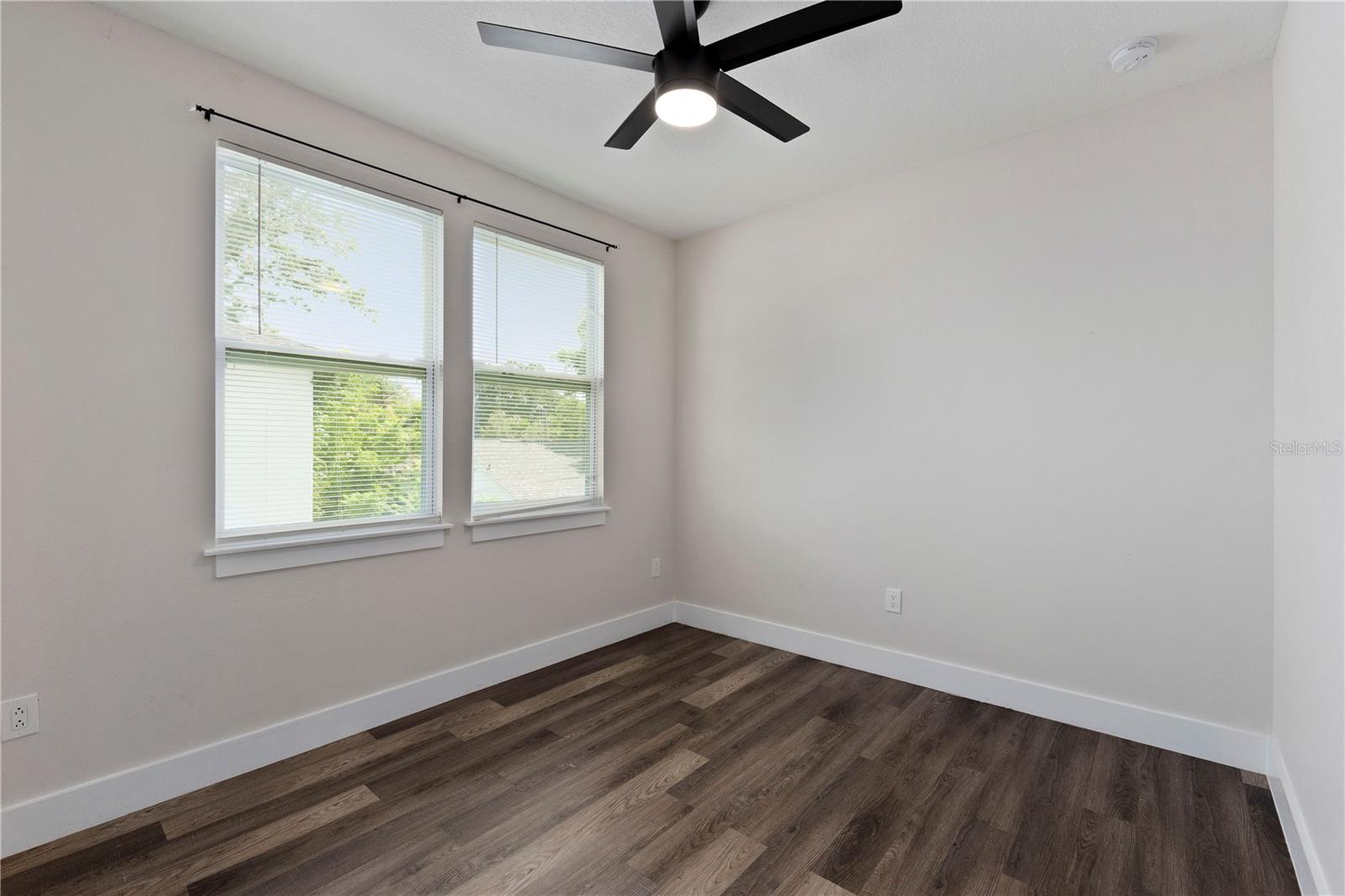 Image 20 of 32 For 3501 3rd Avenue N