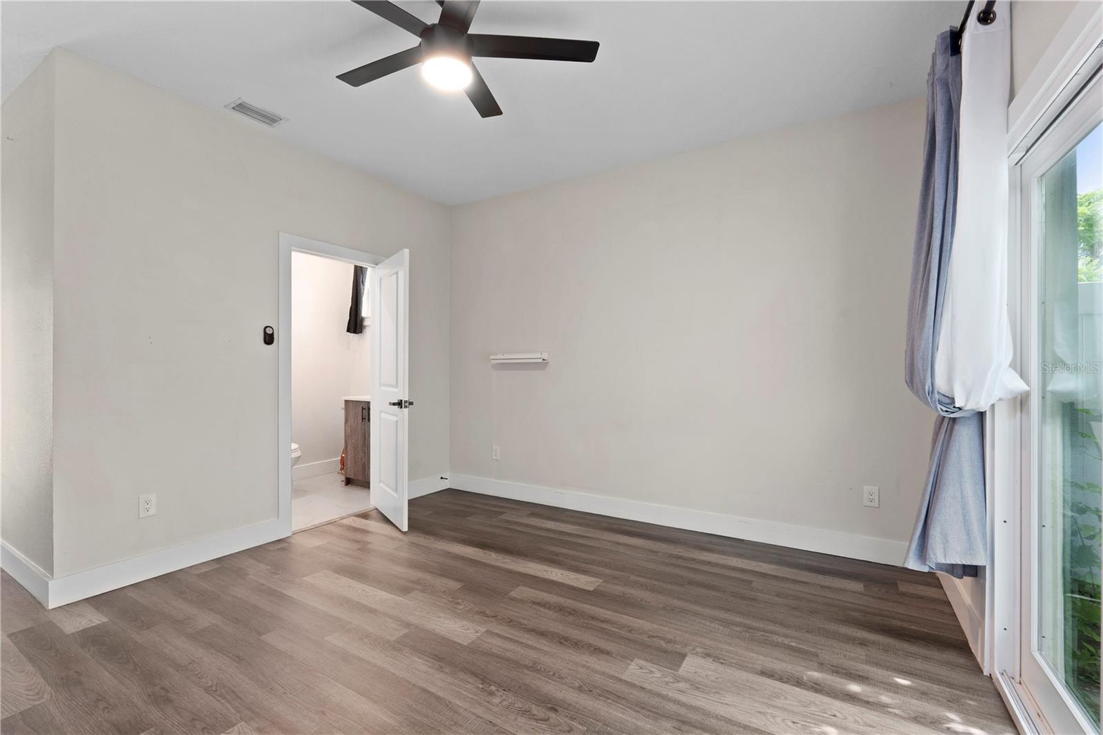 Image 23 of 32 For 3501 3rd Avenue N