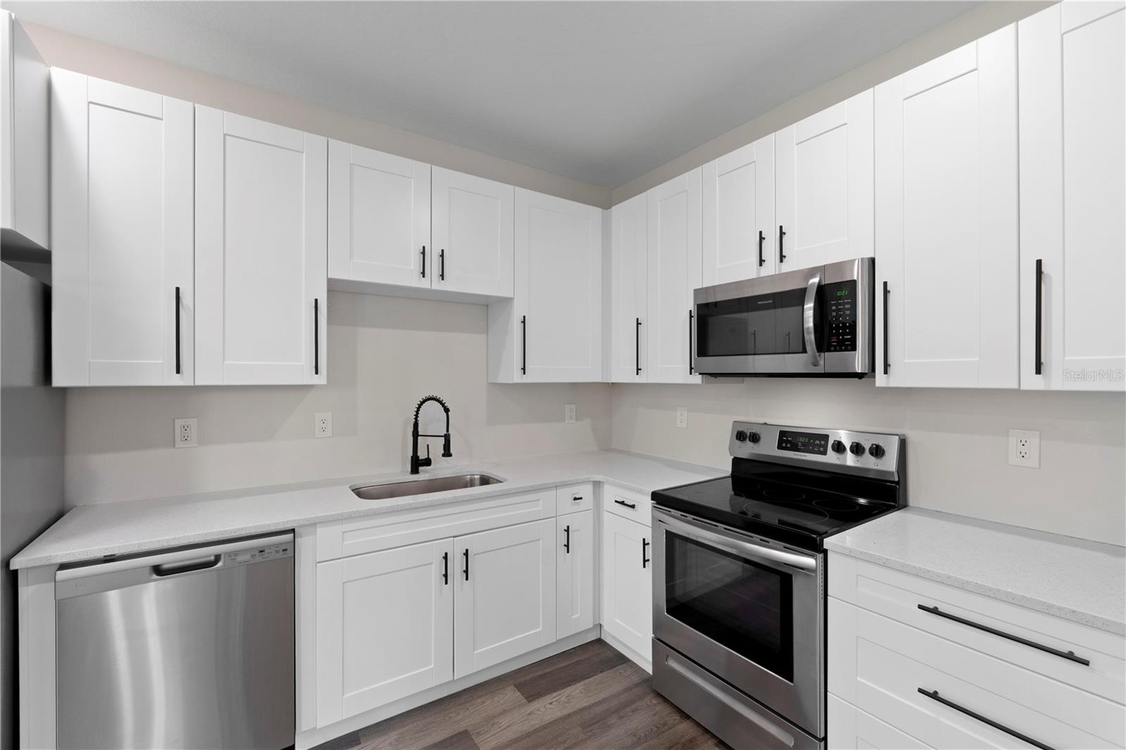Image 9 of 32 For 3501 3rd Avenue N
