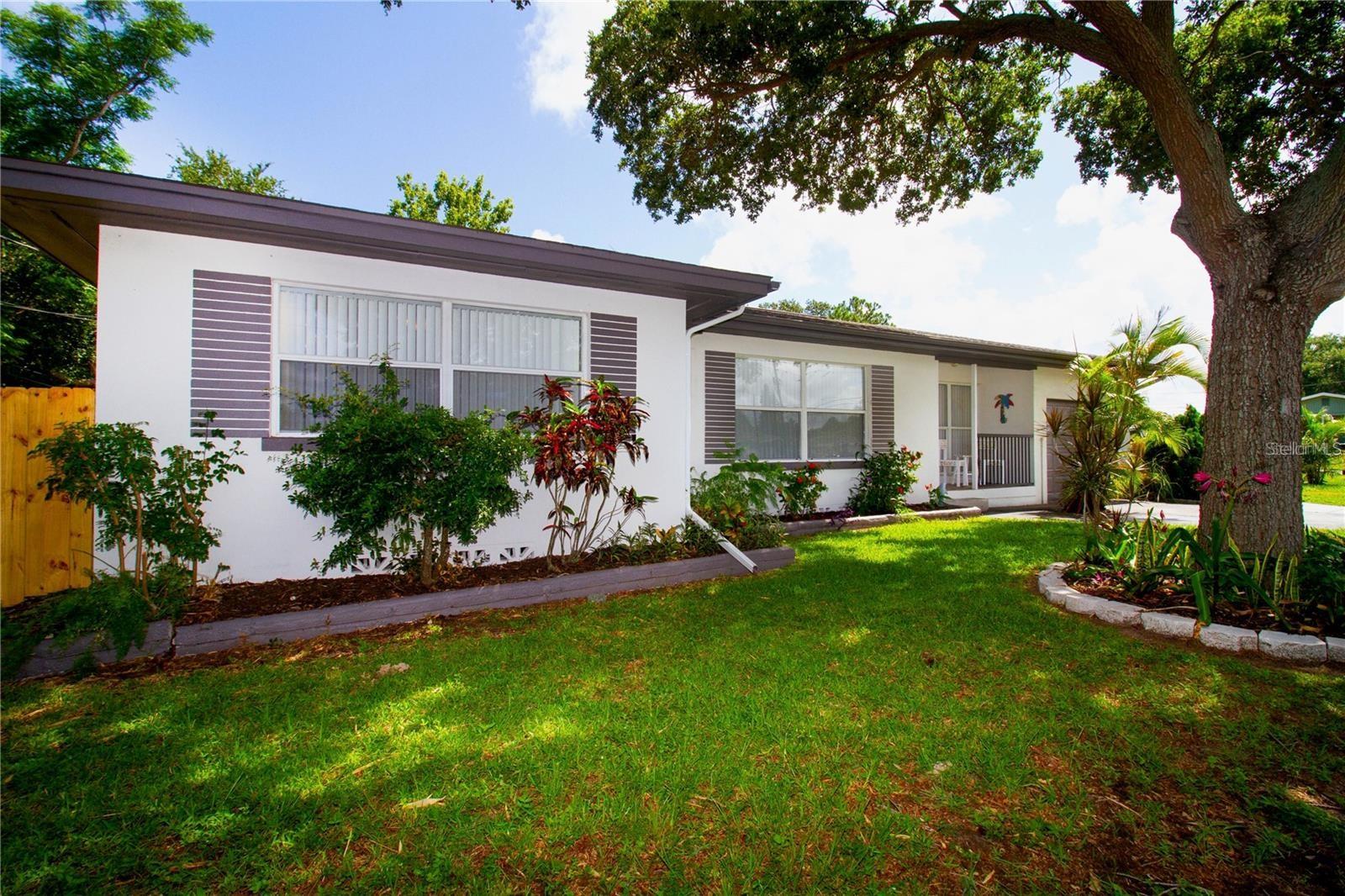 Image 33 of 48 For 2300 8th Avenue Sw