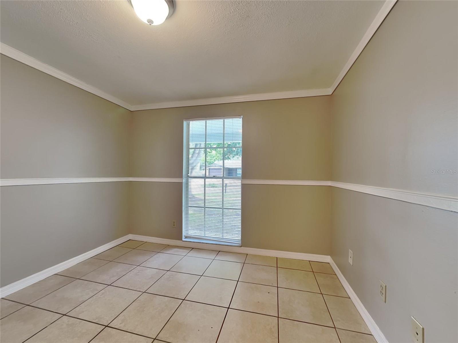Image 11 of 17 For 16015 Splitlog Drive