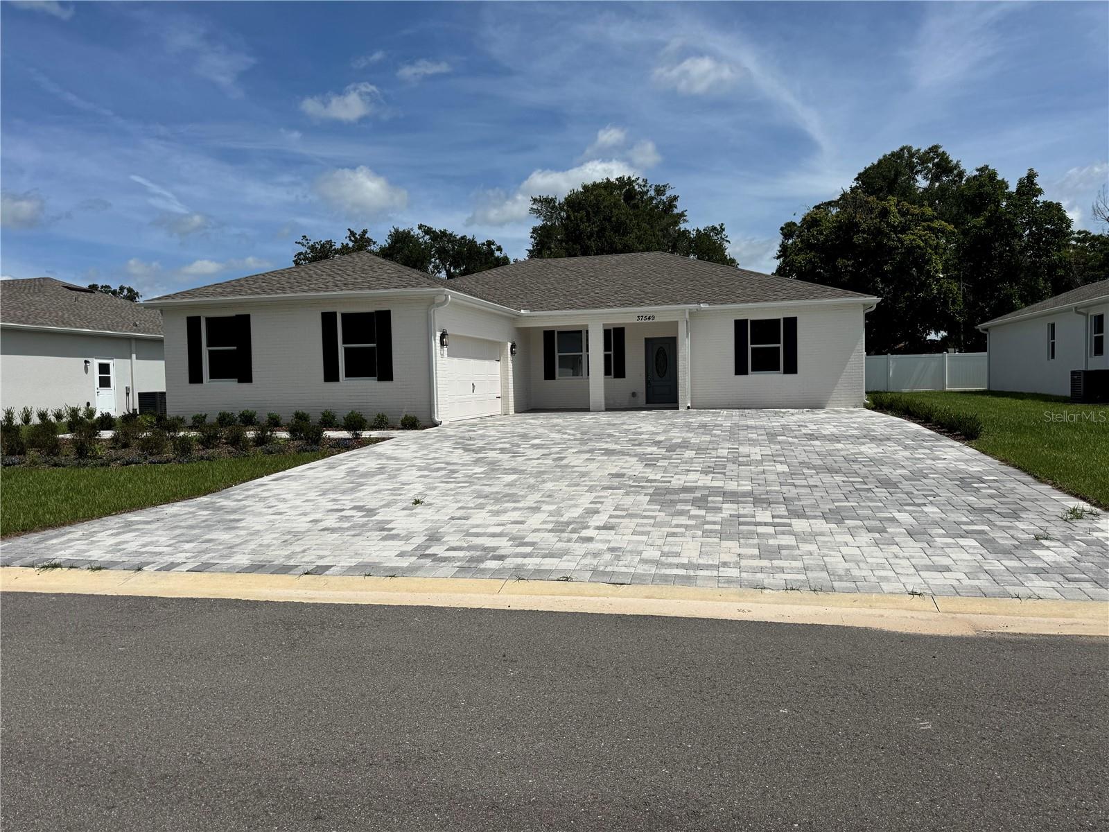 Image 2 of 87 For 37549 Teri Court