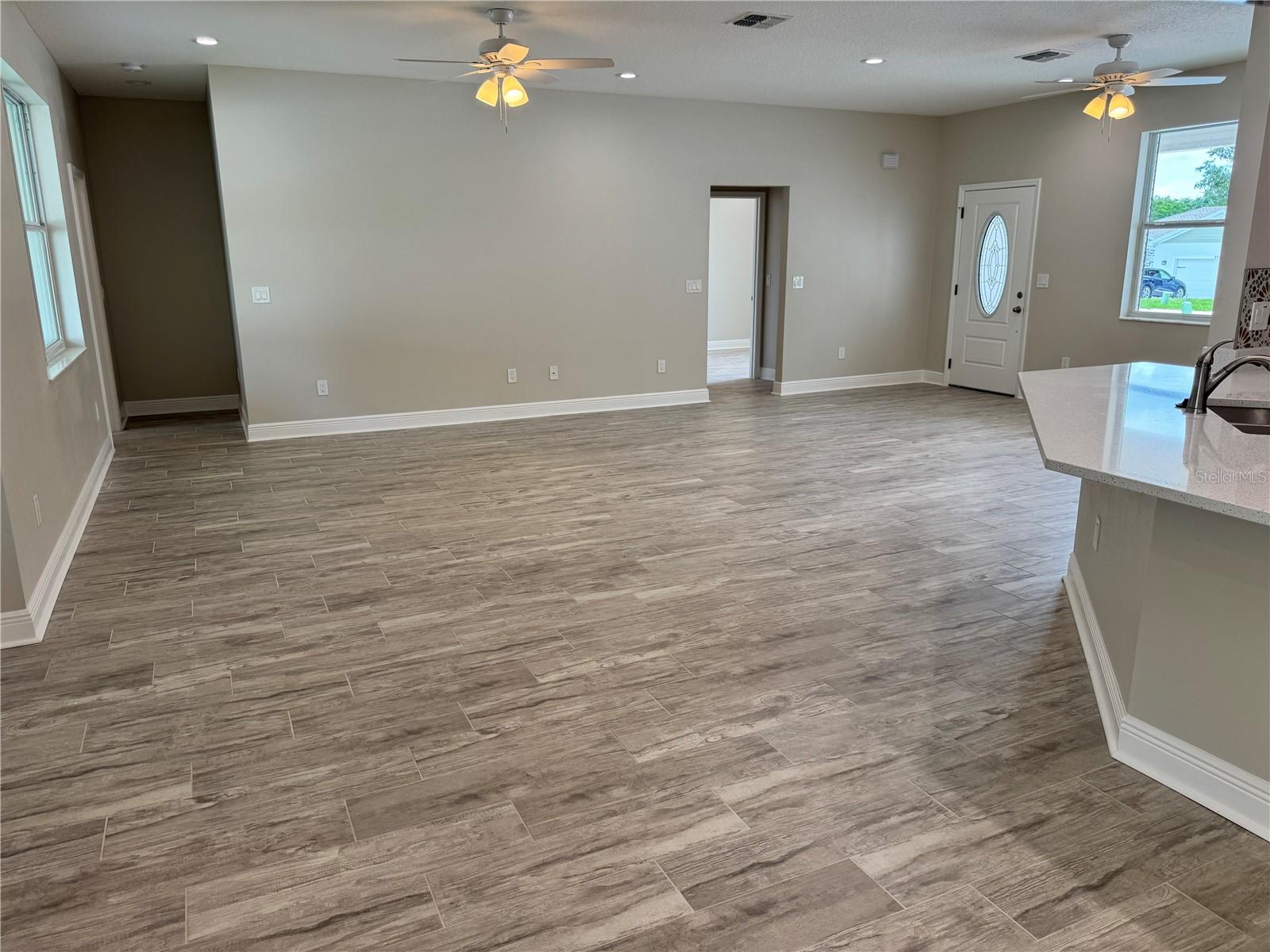 Image 22 of 87 For 37549 Teri Court