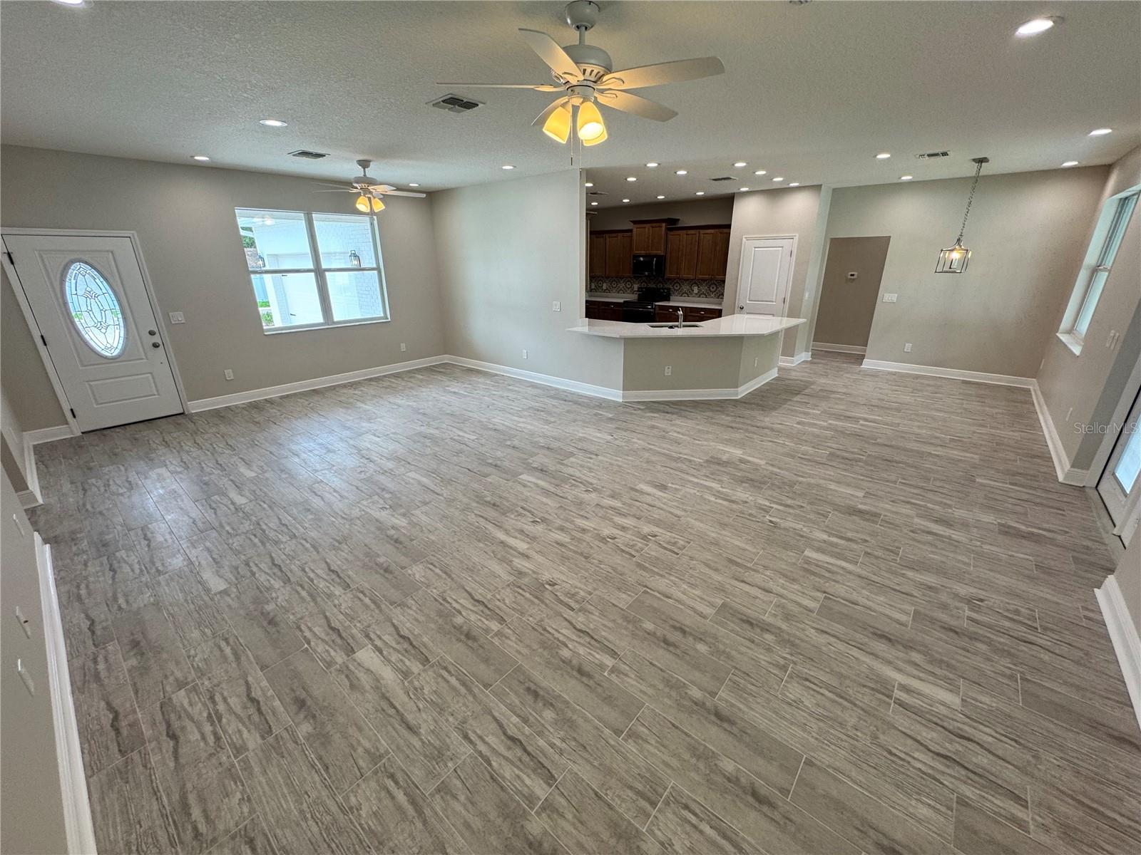 Image 30 of 87 For 37549 Teri Court