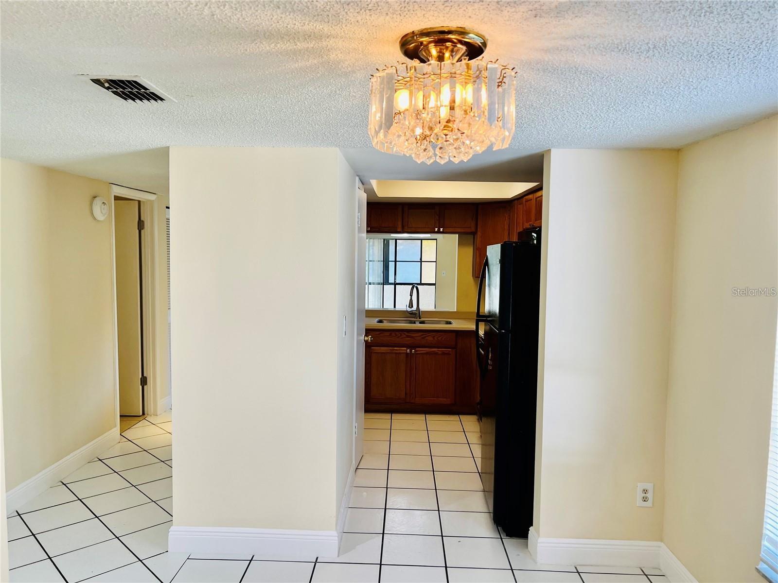 Image 10 of 43 For 7818 Niagara Avenue 205