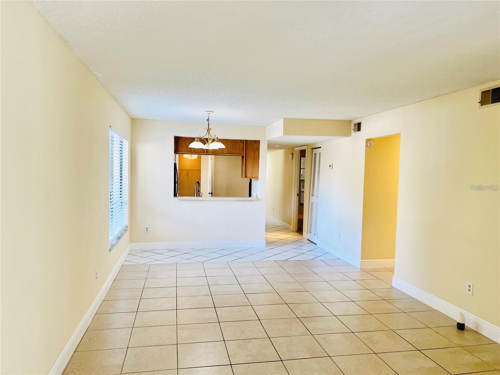 Image 18 of 43 For 7818 Niagara Avenue 205