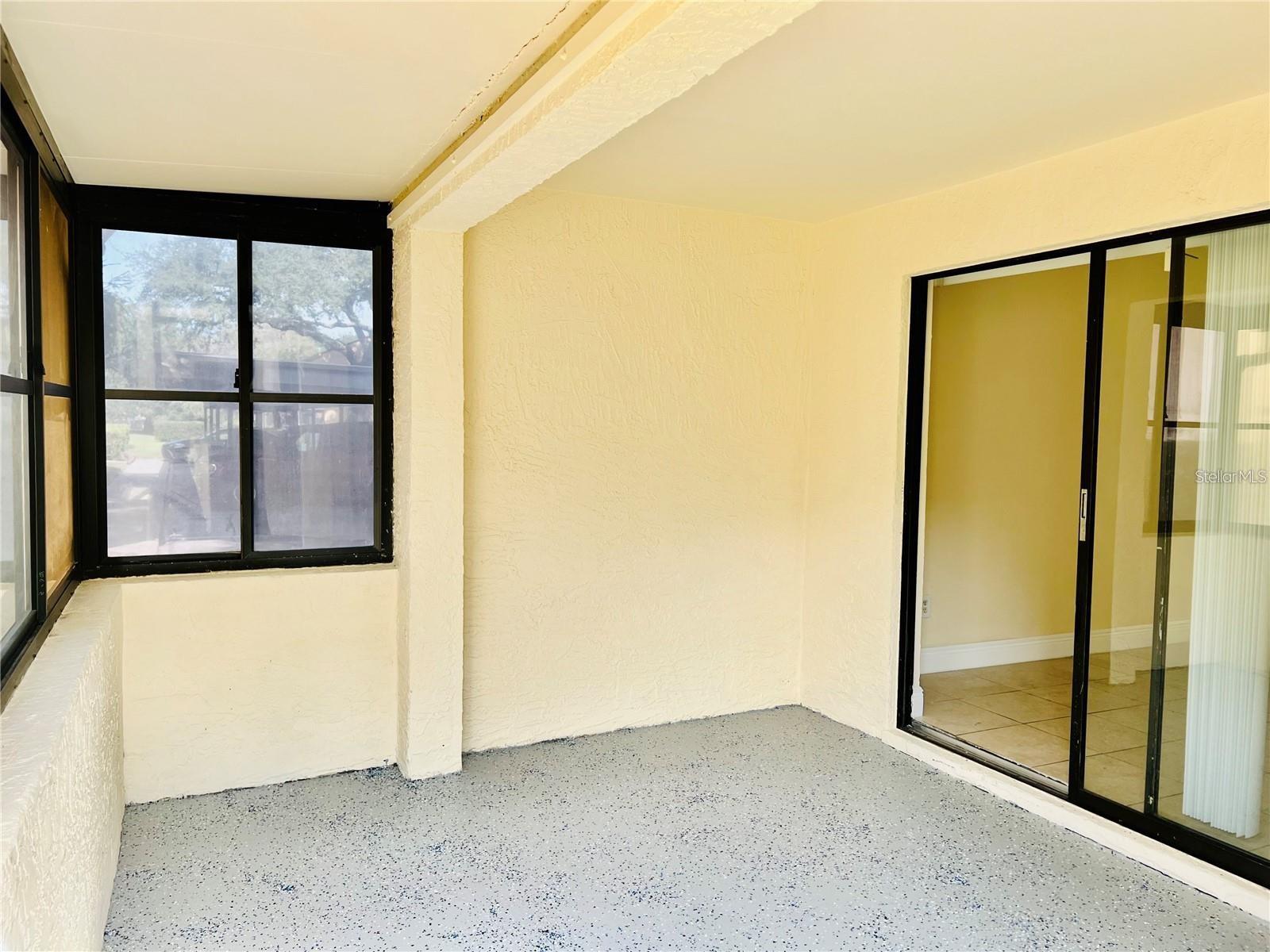 Image 21 of 43 For 7818 Niagara Avenue 205