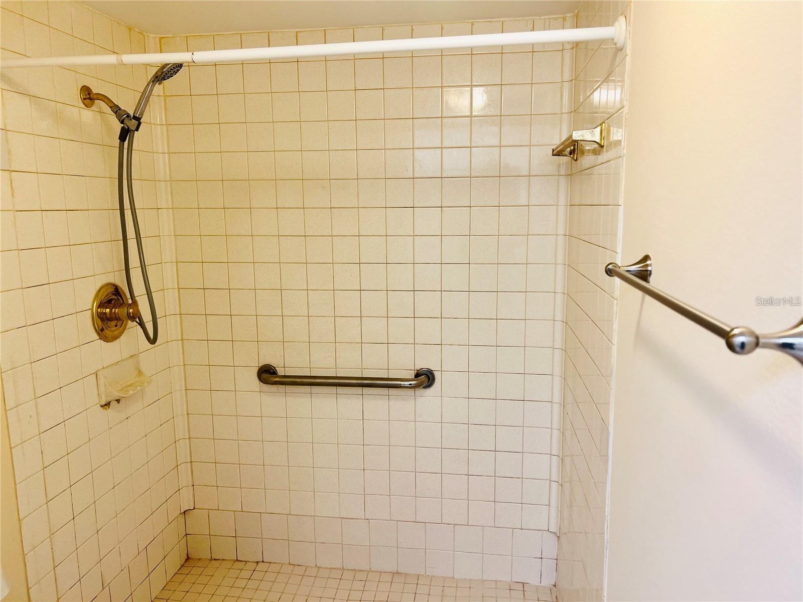 Image 26 of 43 For 7818 Niagara Avenue 205